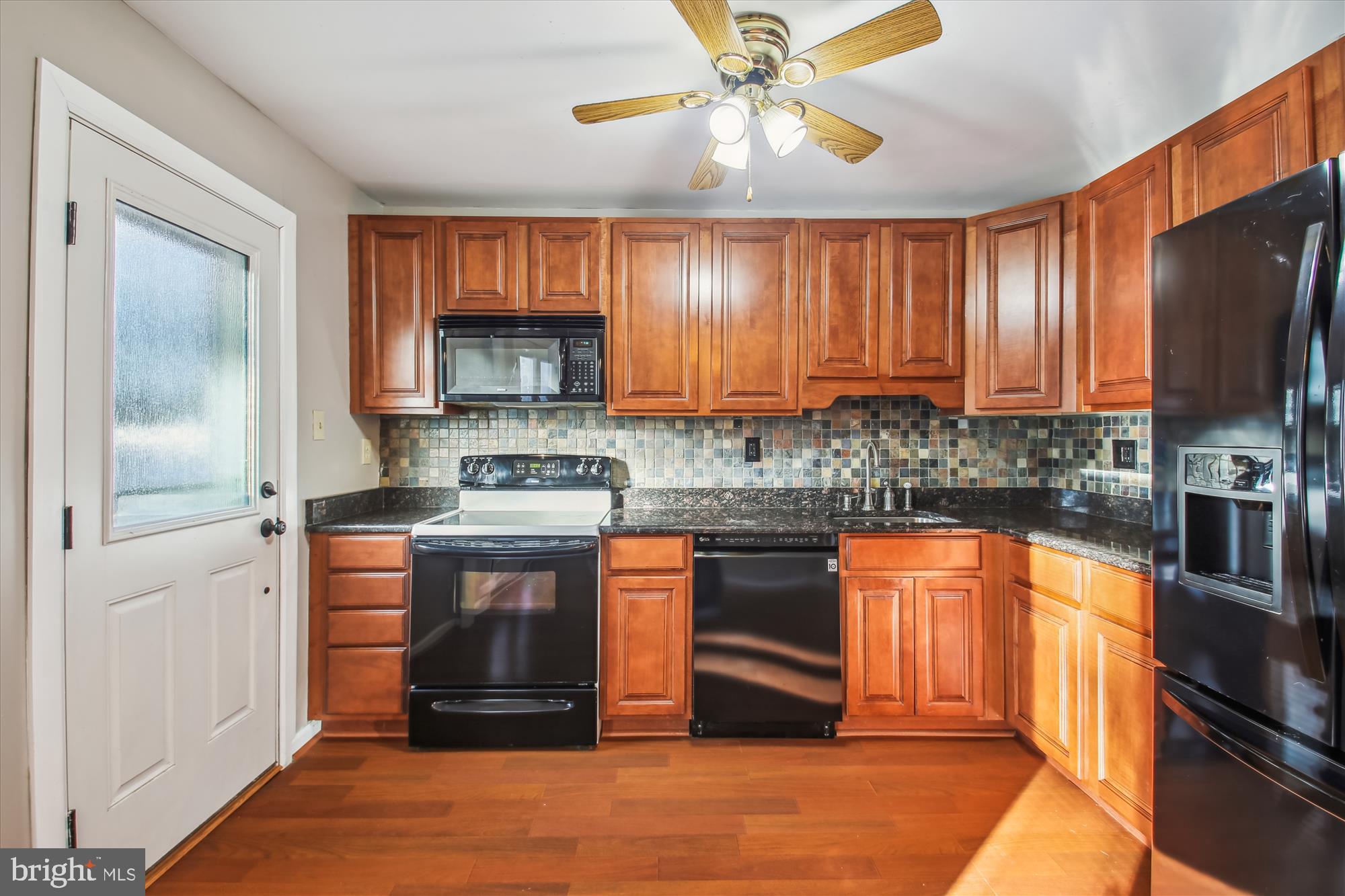 ELIZABETHS LANDING - Residential