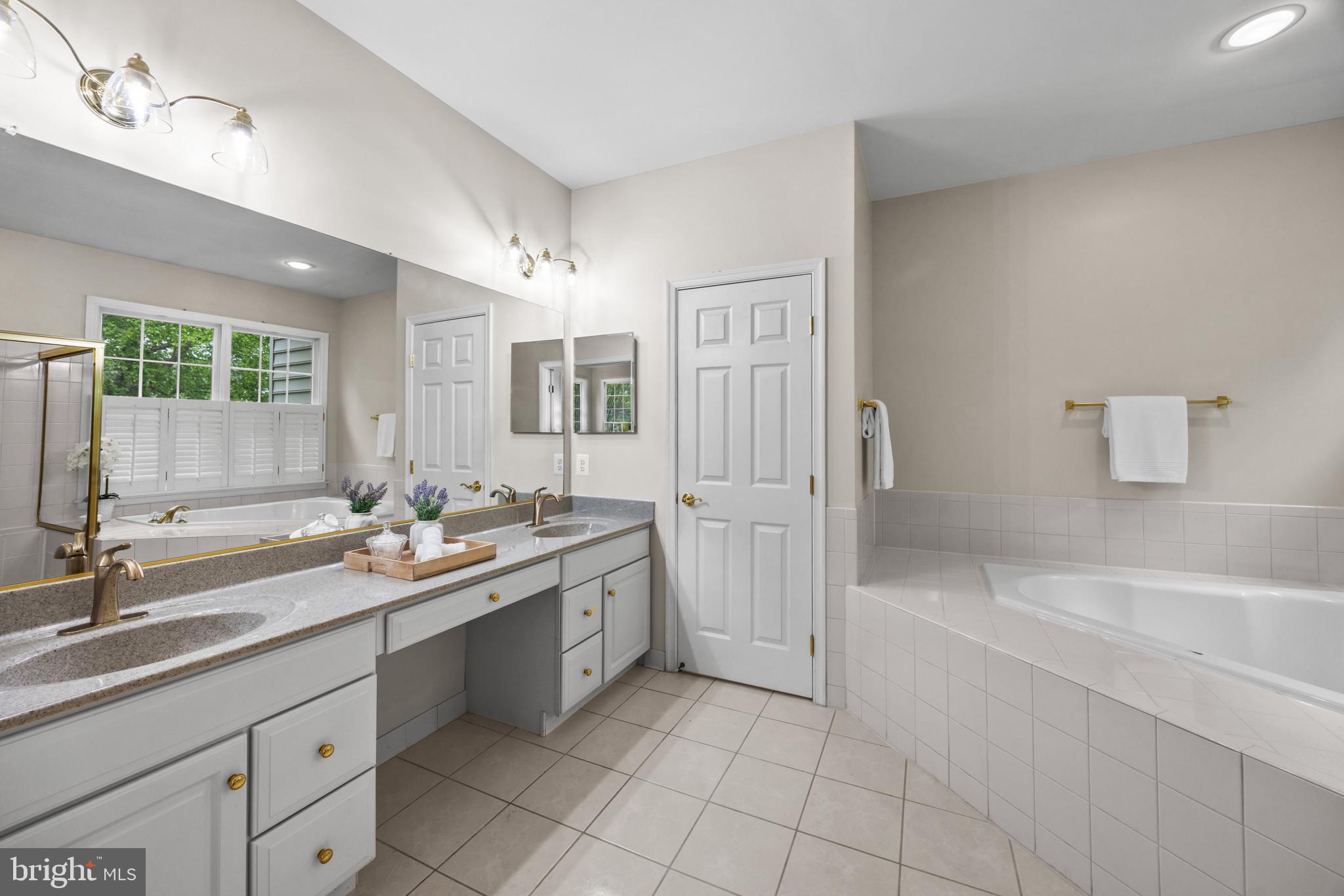 ST MARGARETS LANDING - Residential