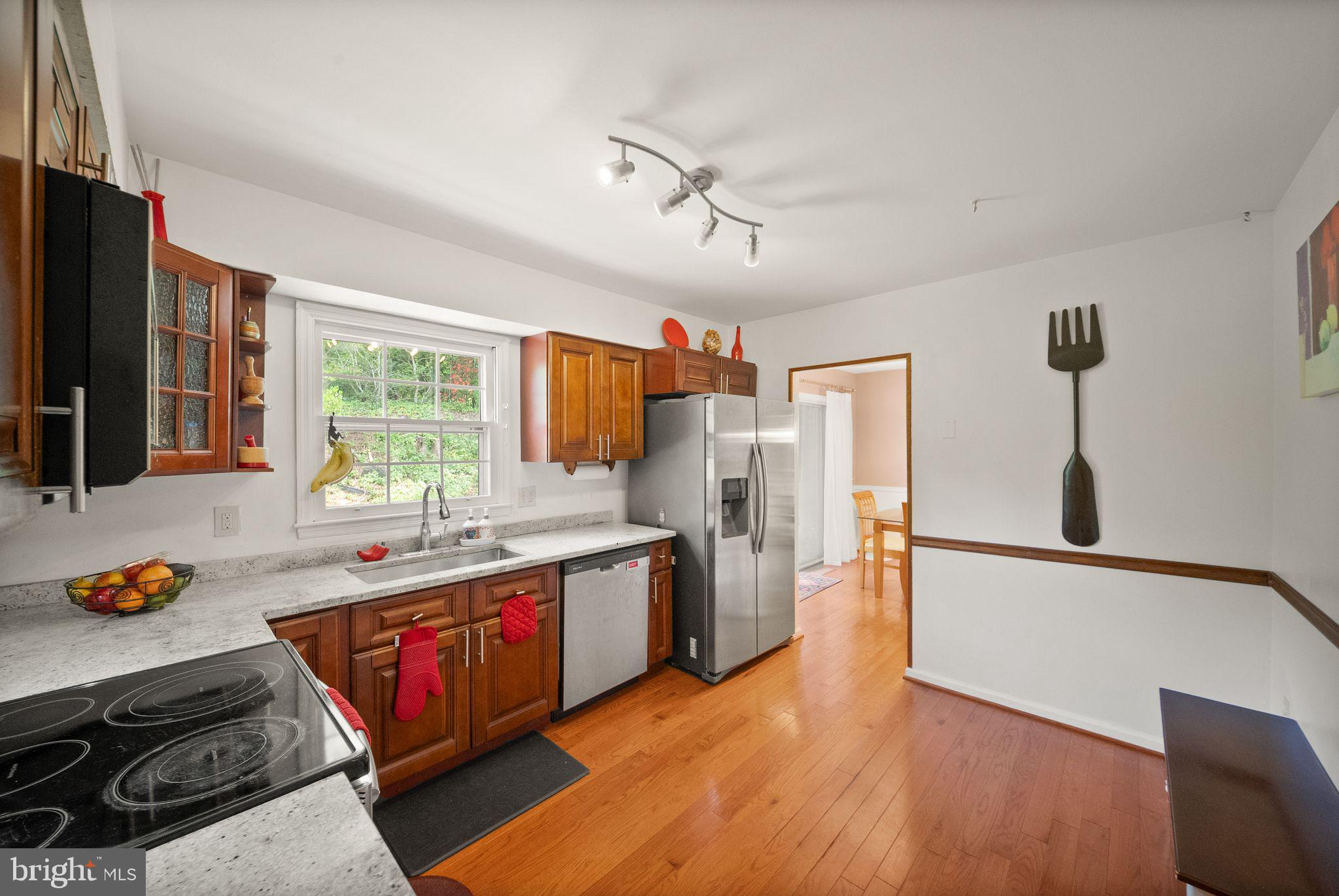 SIGNAL HILL - Residential