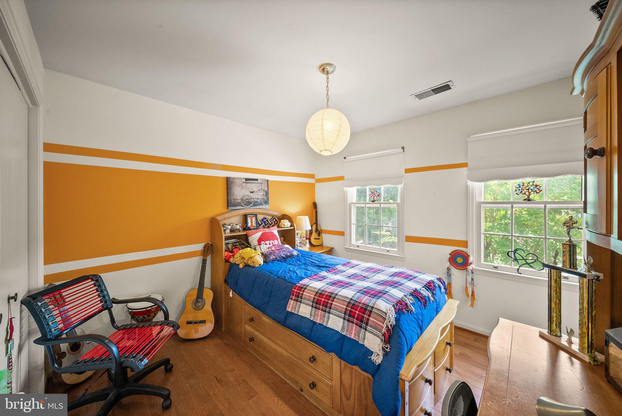 SIGNAL HILL - Residential