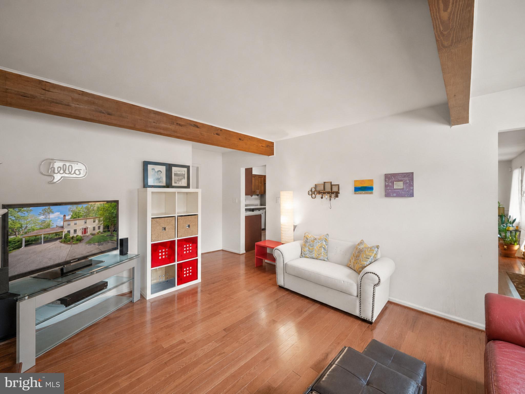 SIGNAL HILL - Residential