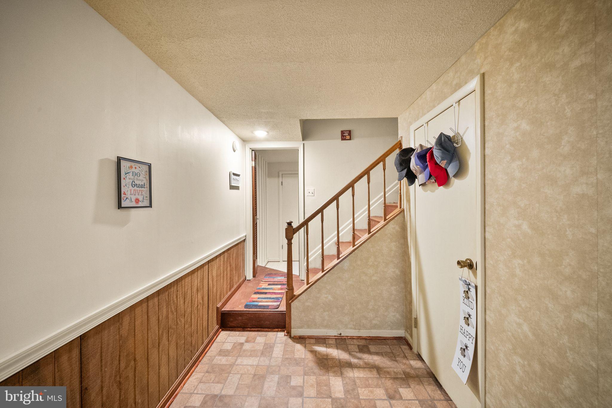 SIGNAL HILL - Residential