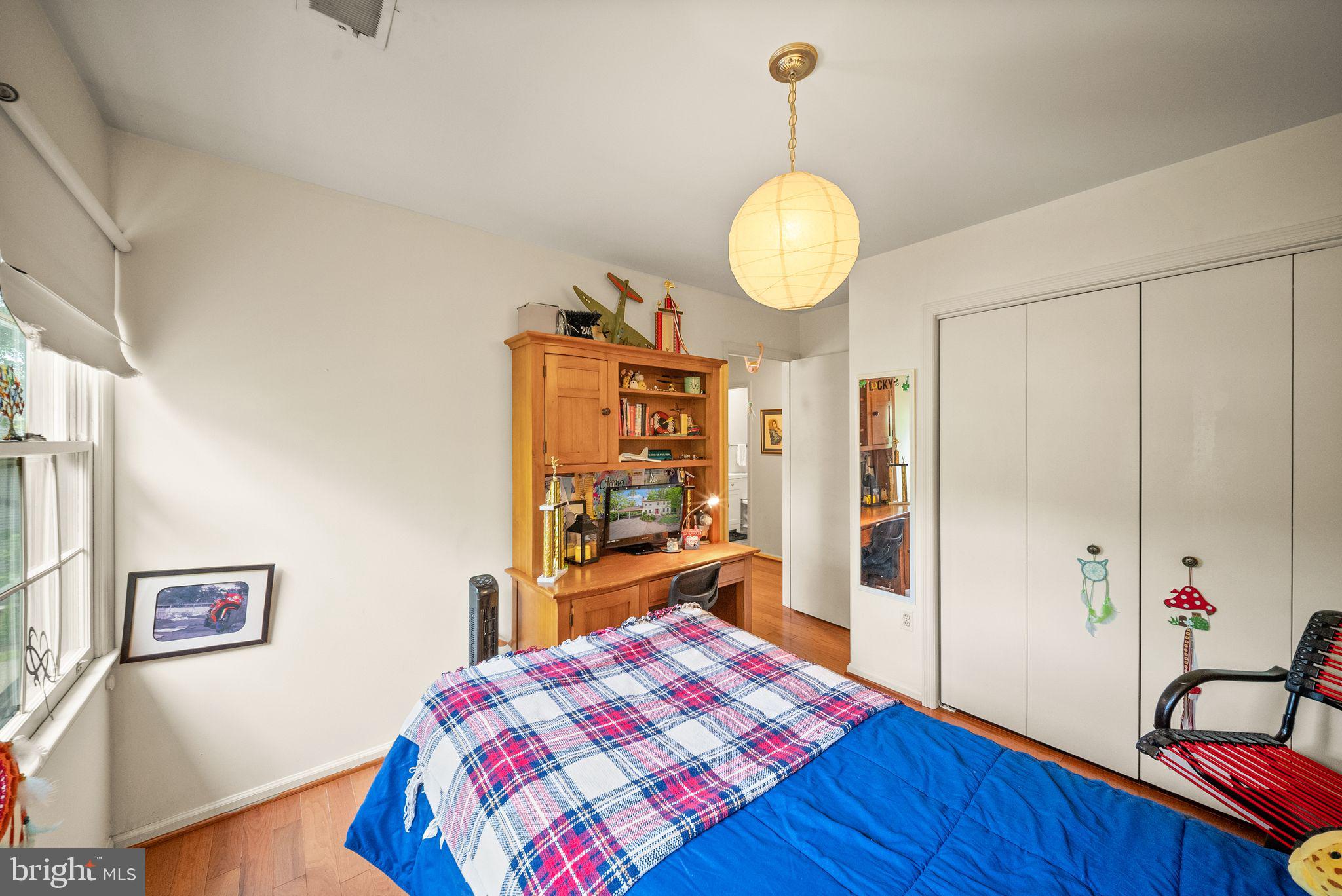SIGNAL HILL - Residential