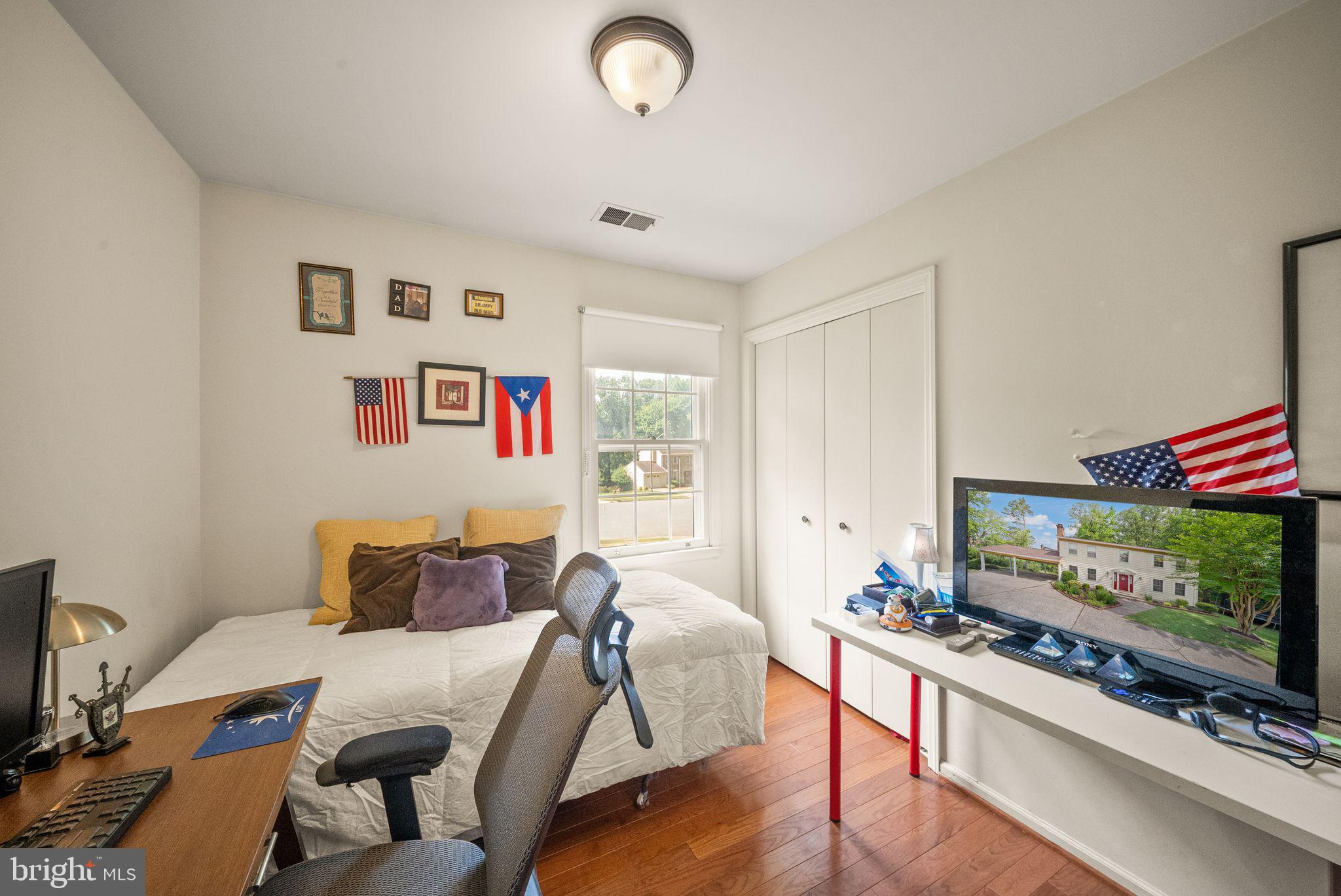 SIGNAL HILL - Residential