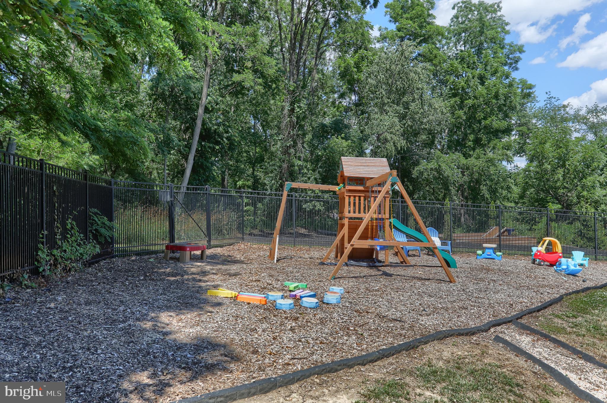 PAXTON CROSSING - Residential