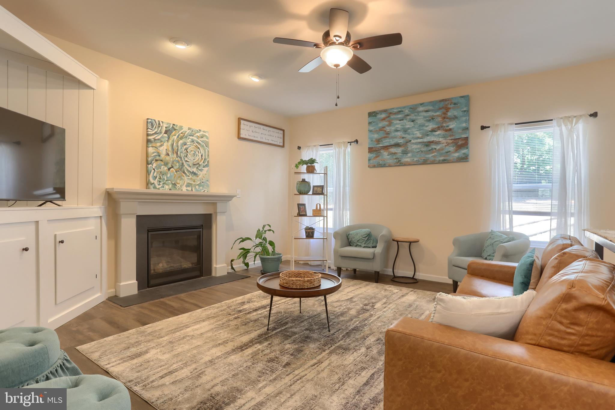 PAXTON CROSSING - Residential