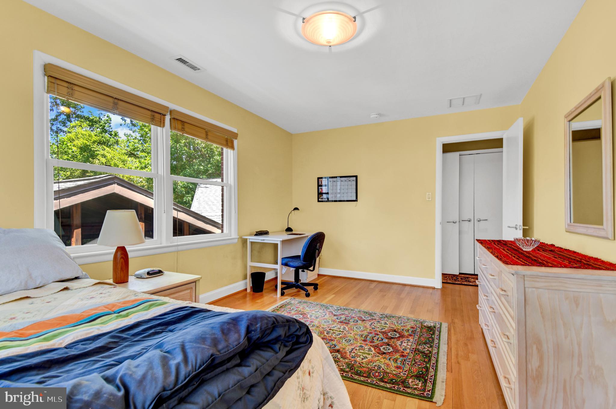 KENWOOD PARK - Residential