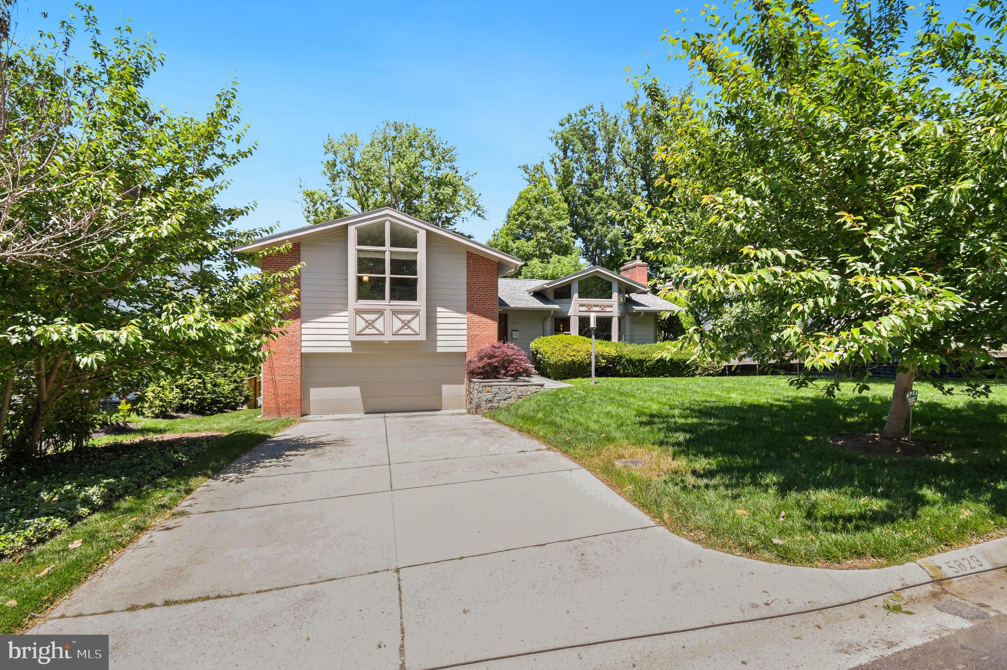 KENWOOD PARK - Residential