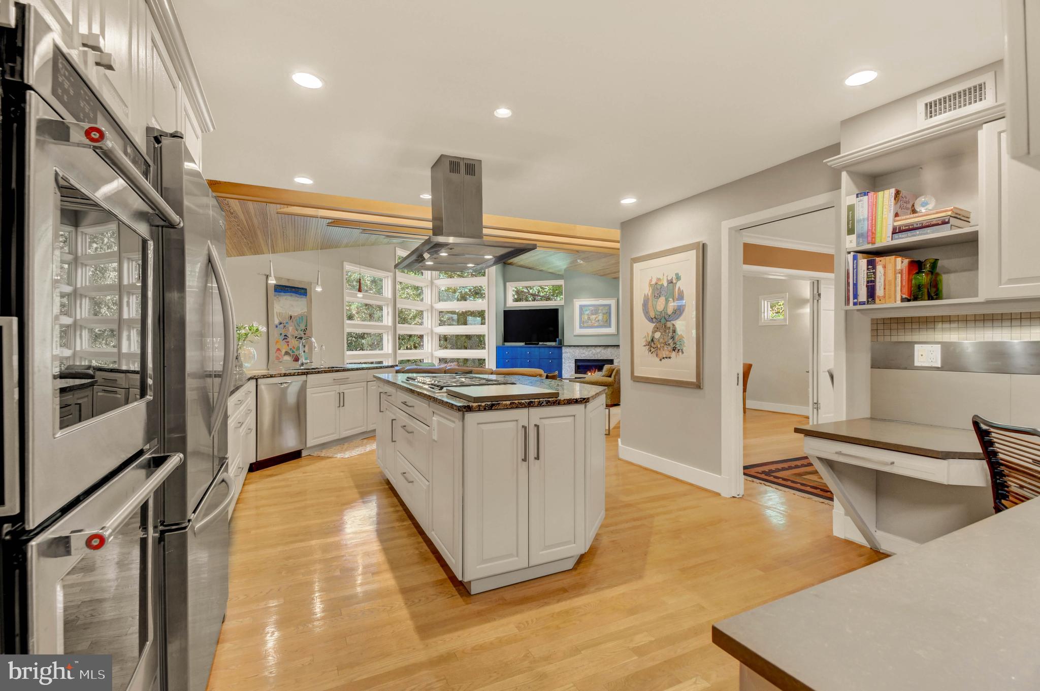 KENWOOD PARK - Residential