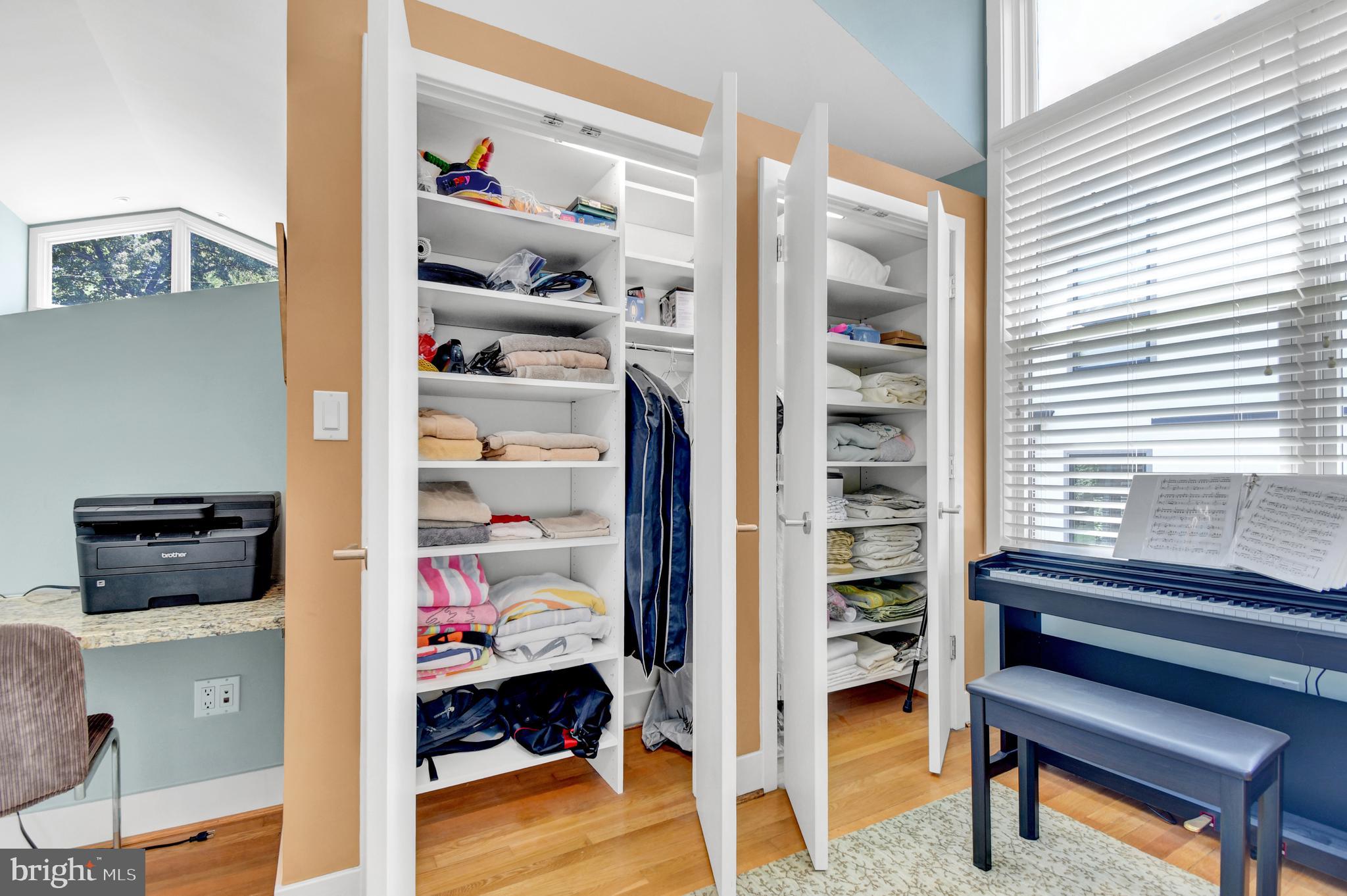 KENWOOD PARK - Residential