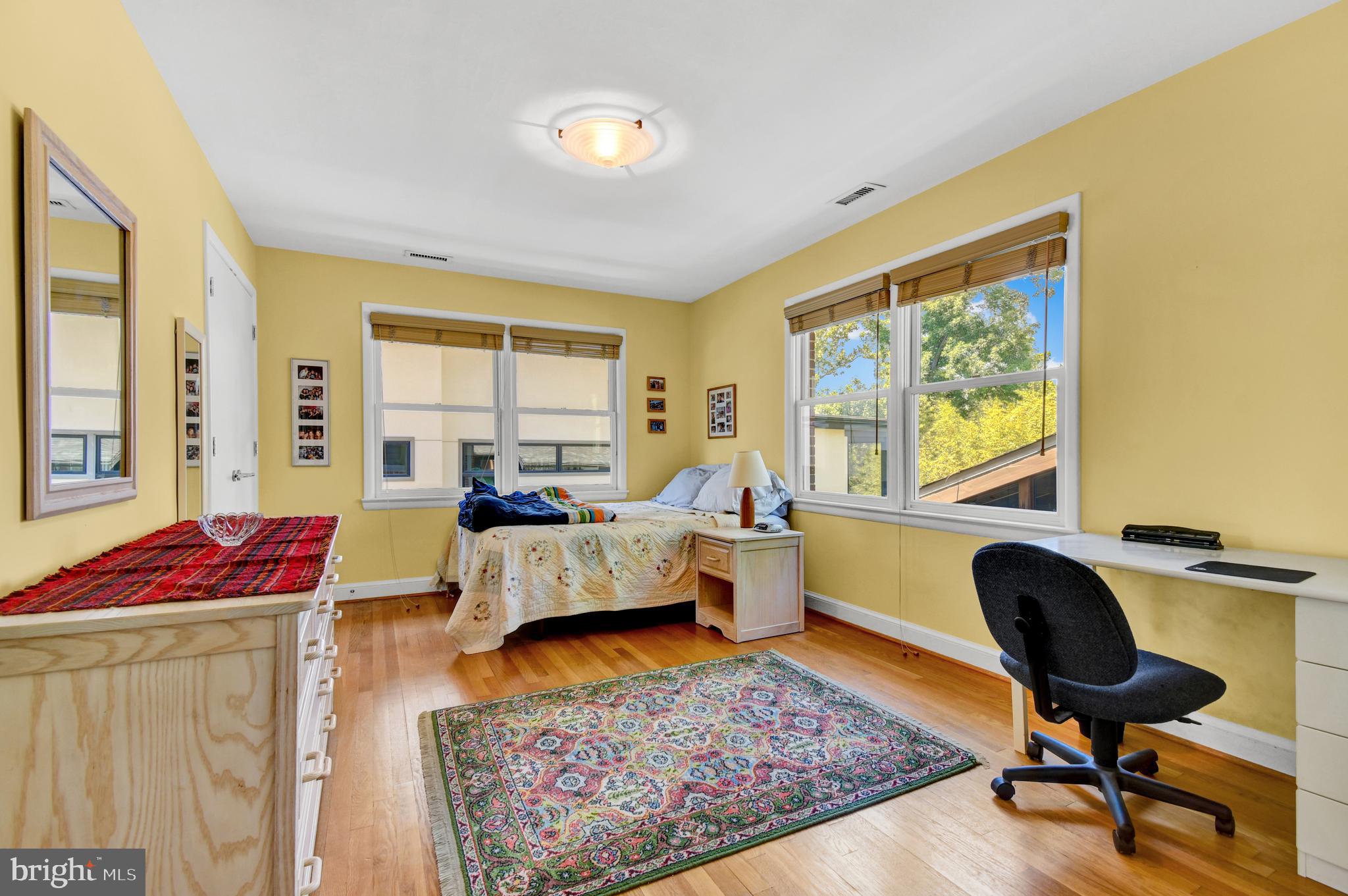 KENWOOD PARK - Residential