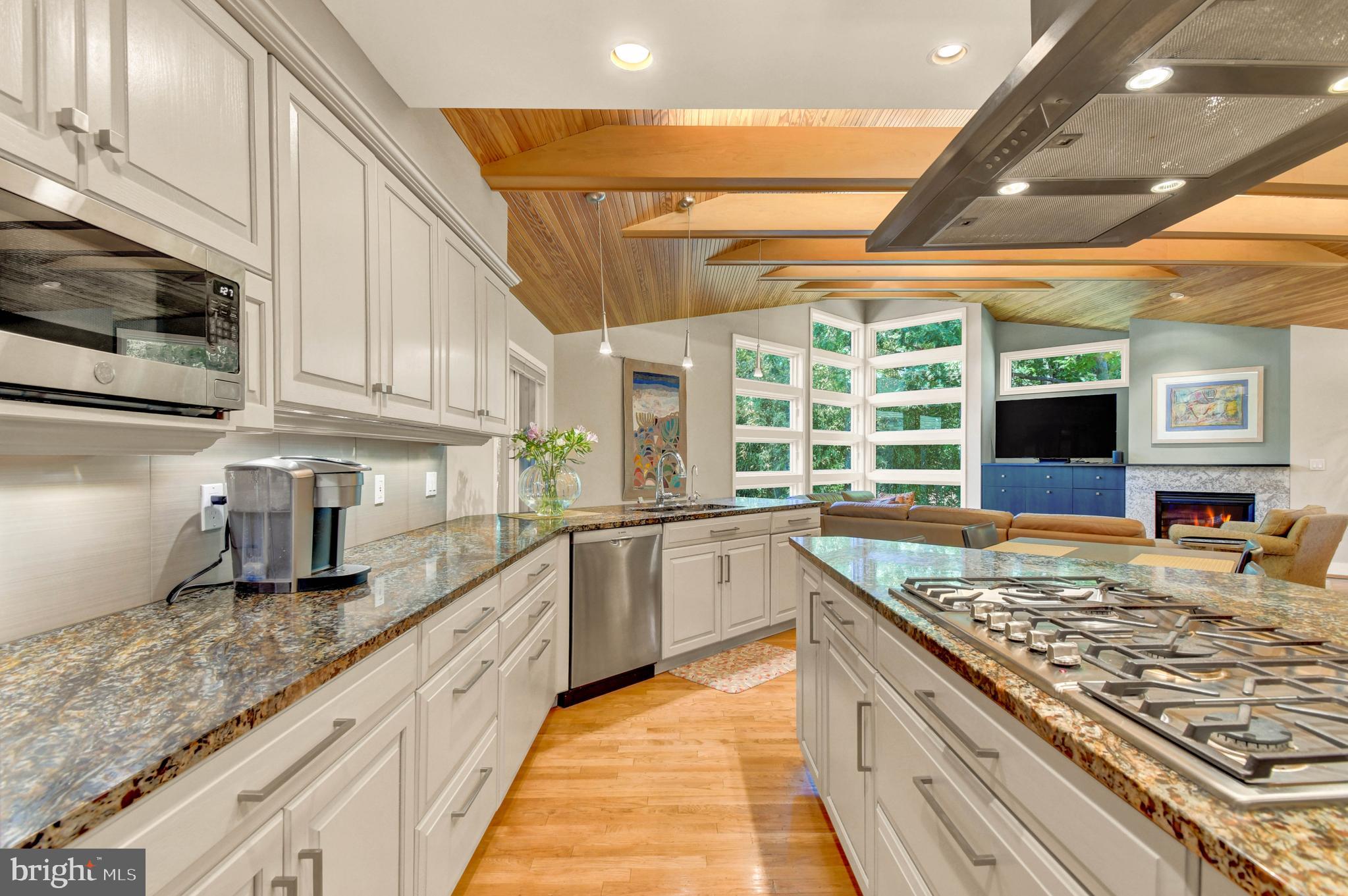 KENWOOD PARK - Residential