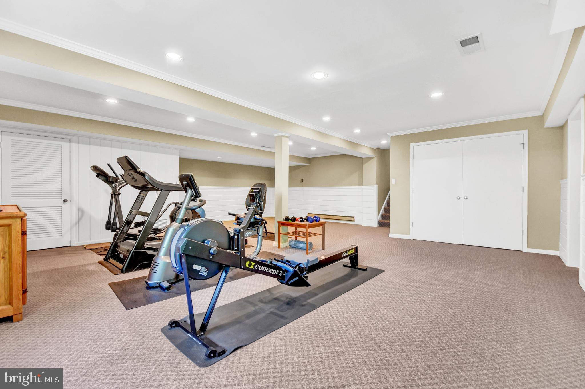 KENWOOD PARK - Residential