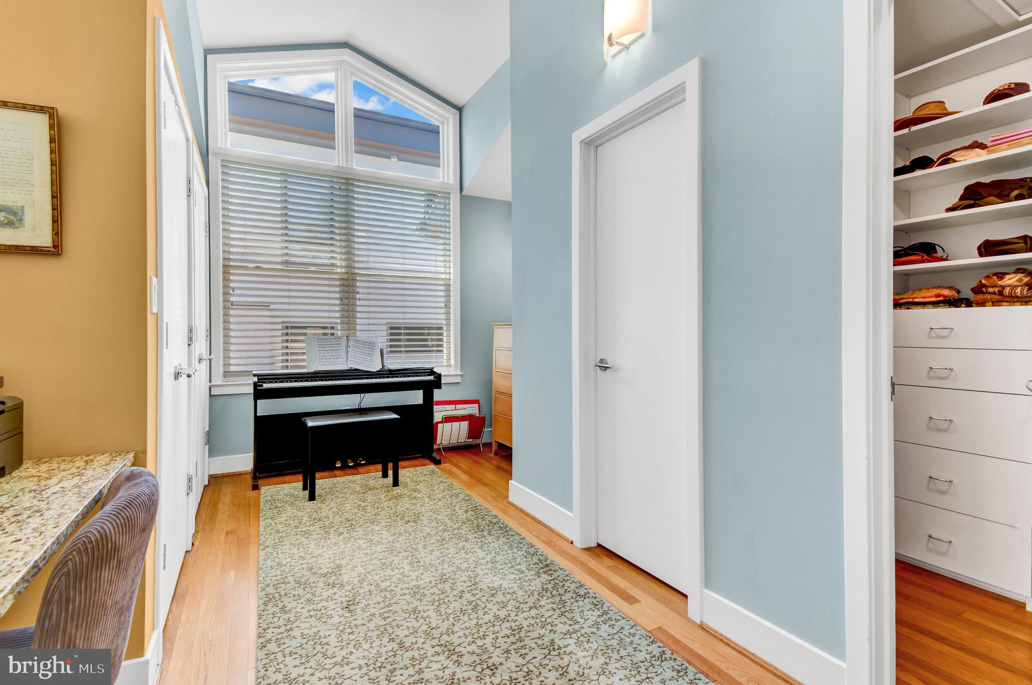 KENWOOD PARK - Residential