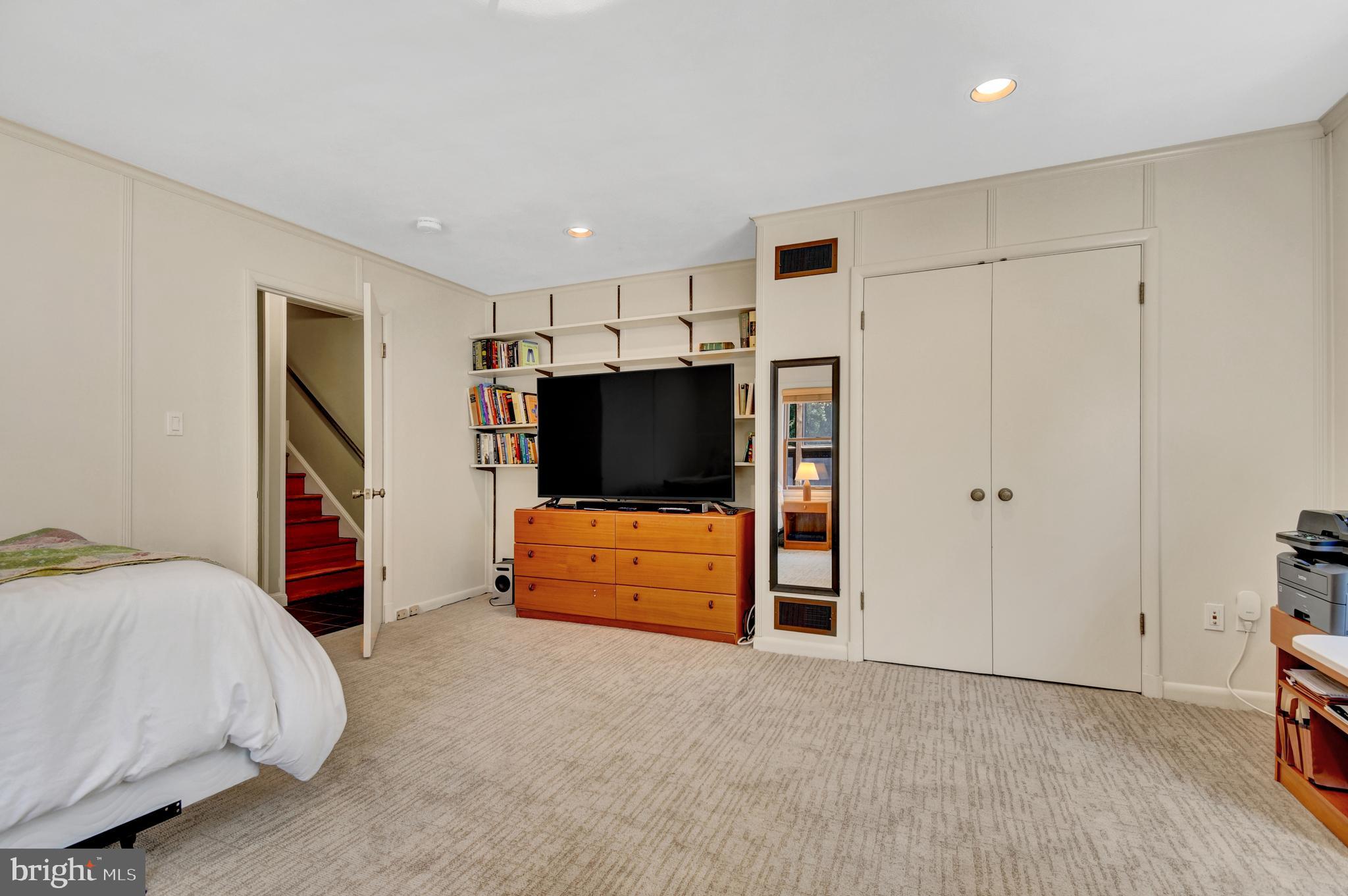 KENWOOD PARK - Residential