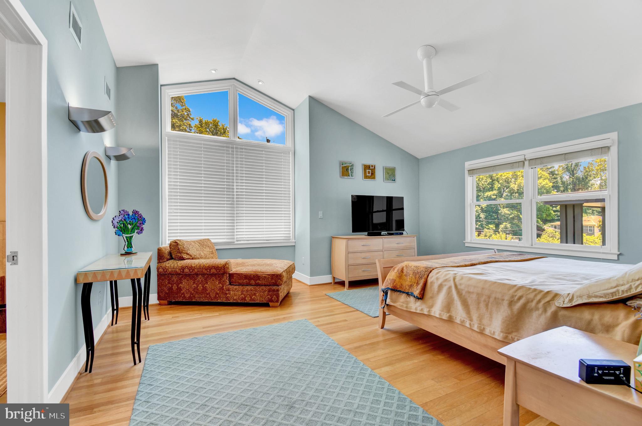 KENWOOD PARK - Residential