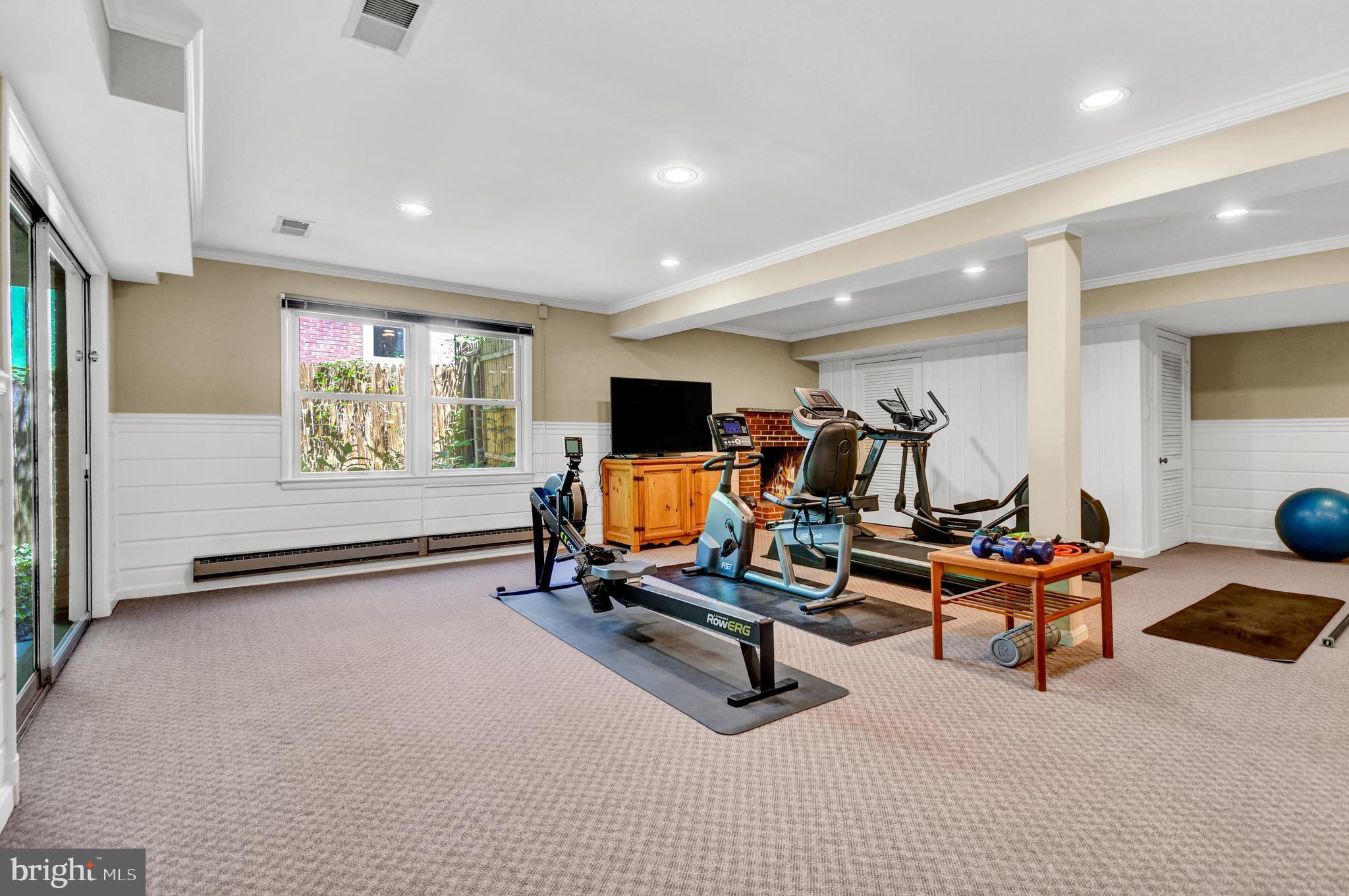 KENWOOD PARK - Residential