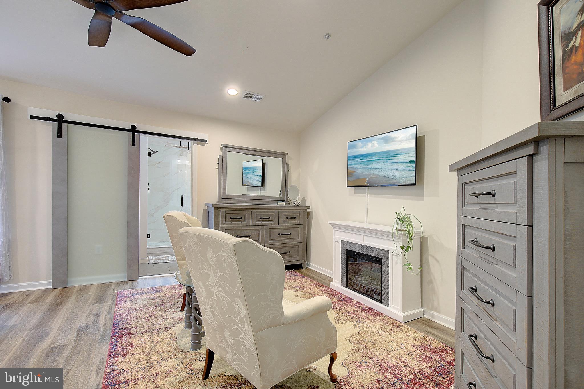 BAYVIEW HILLS - Residential