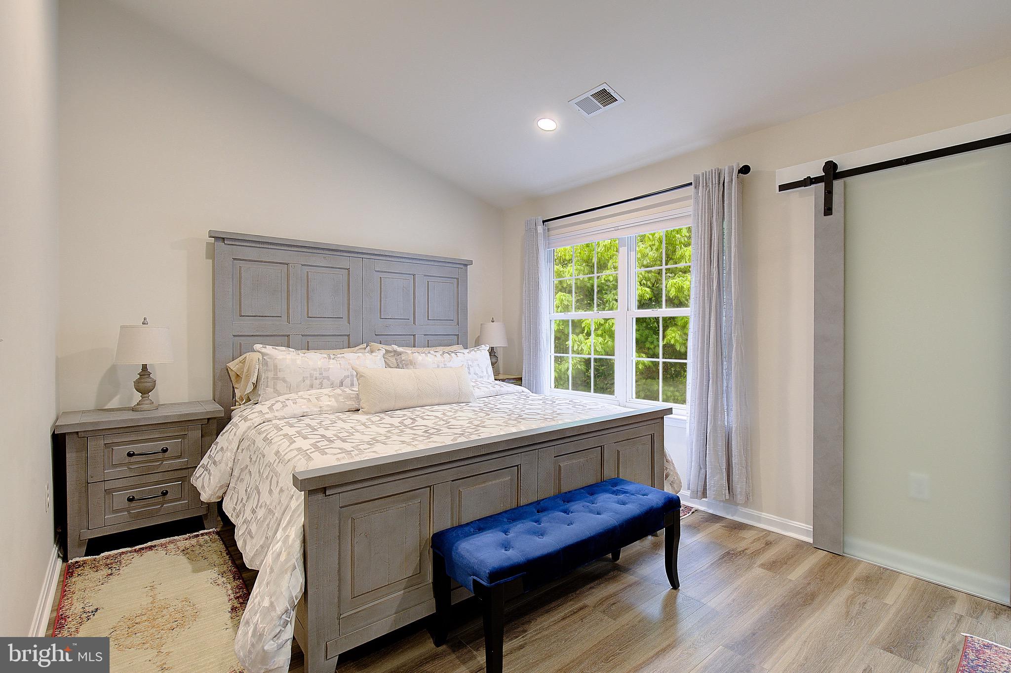 BAYVIEW HILLS - Residential
