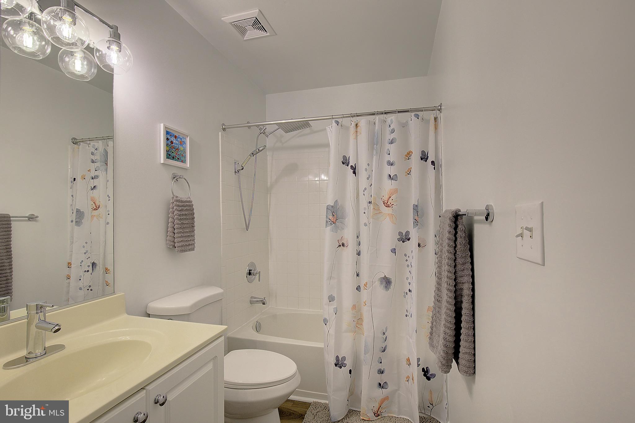 BAYVIEW HILLS - Residential