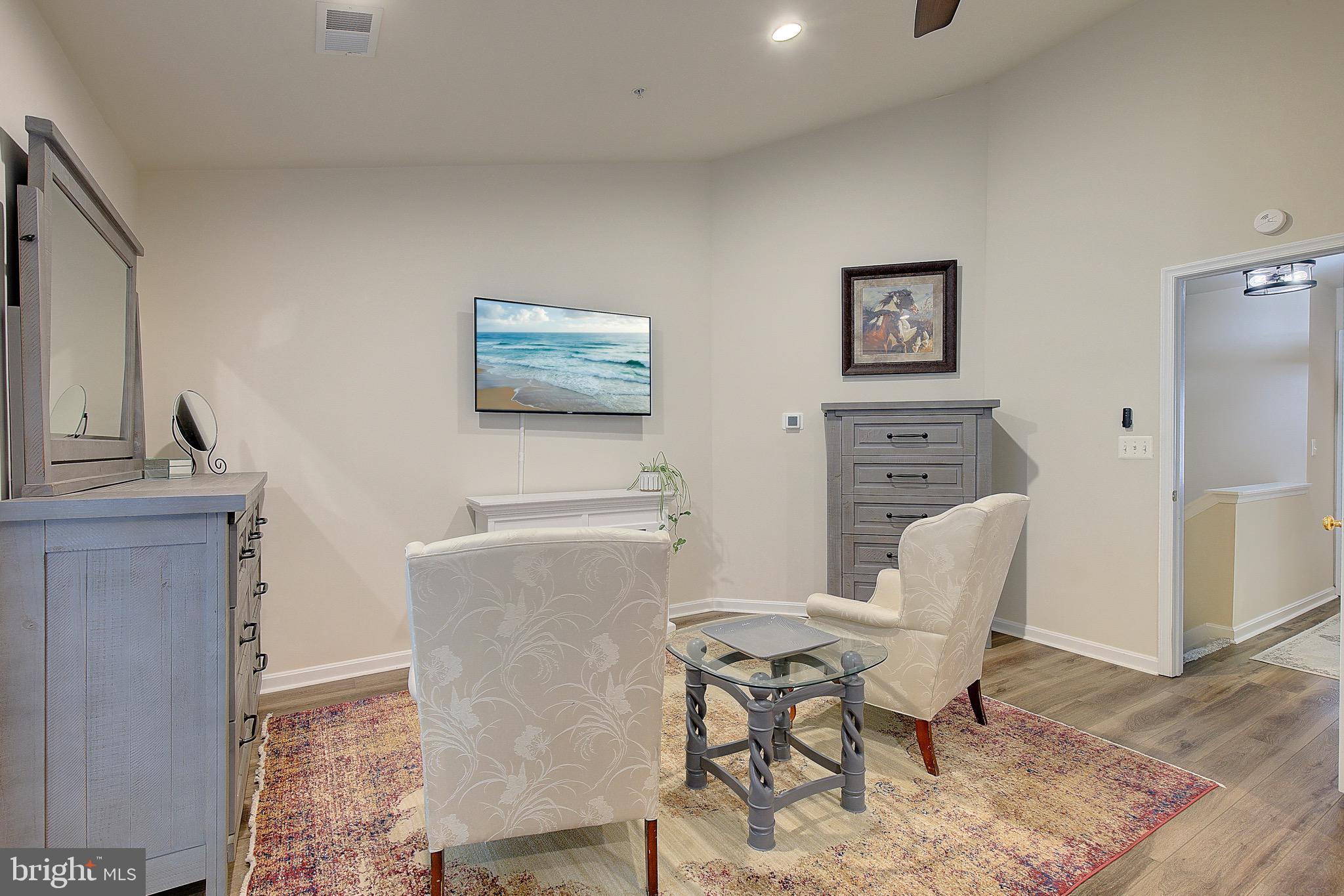 BAYVIEW HILLS - Residential