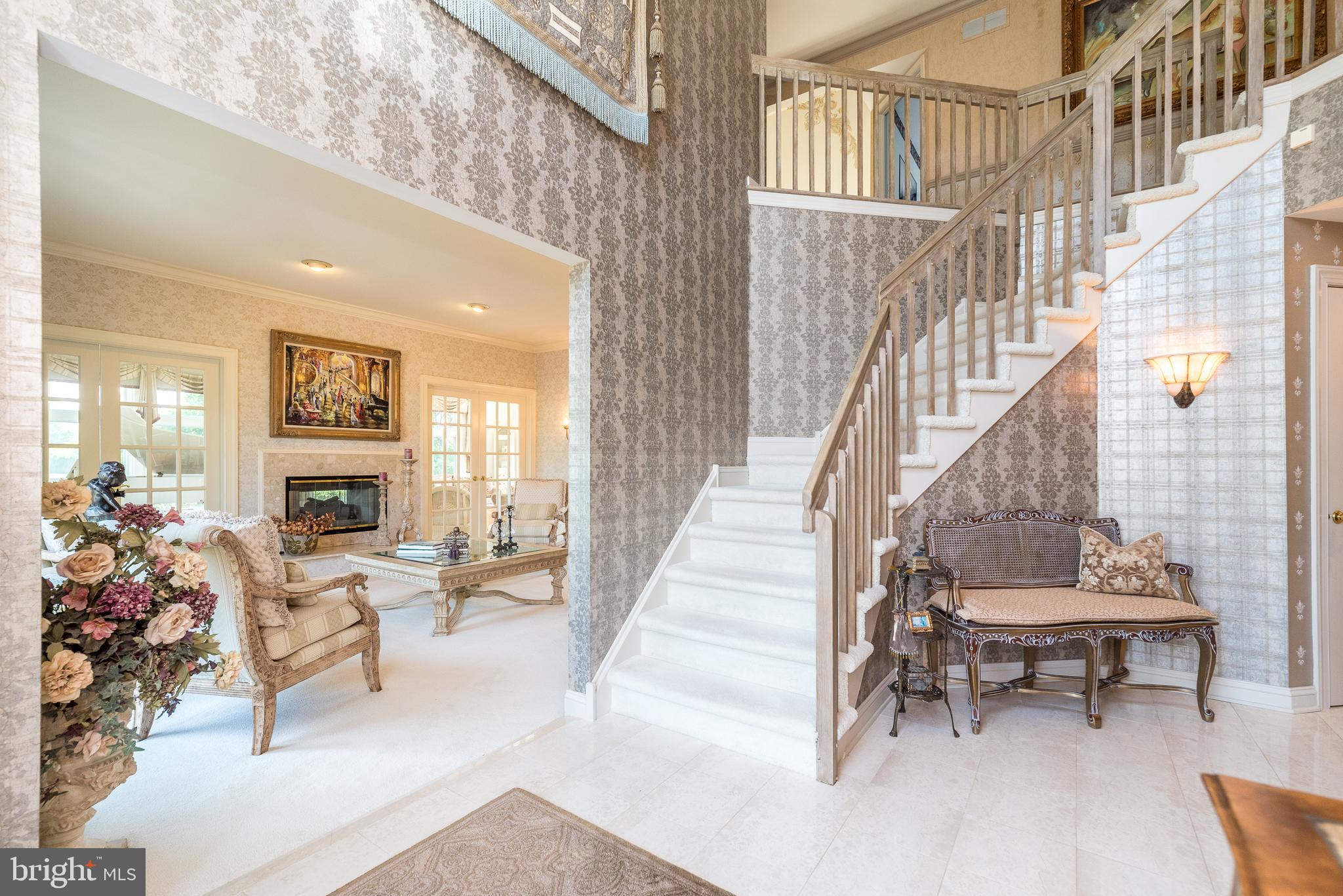 HOLLAND RIDGE - Residential
