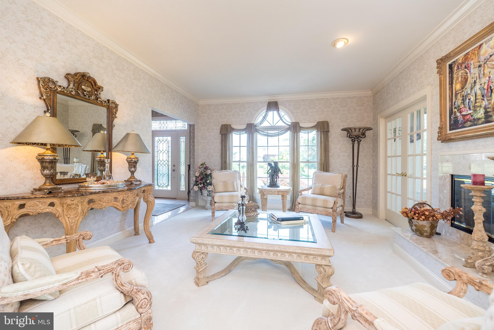 HOLLAND RIDGE - Residential