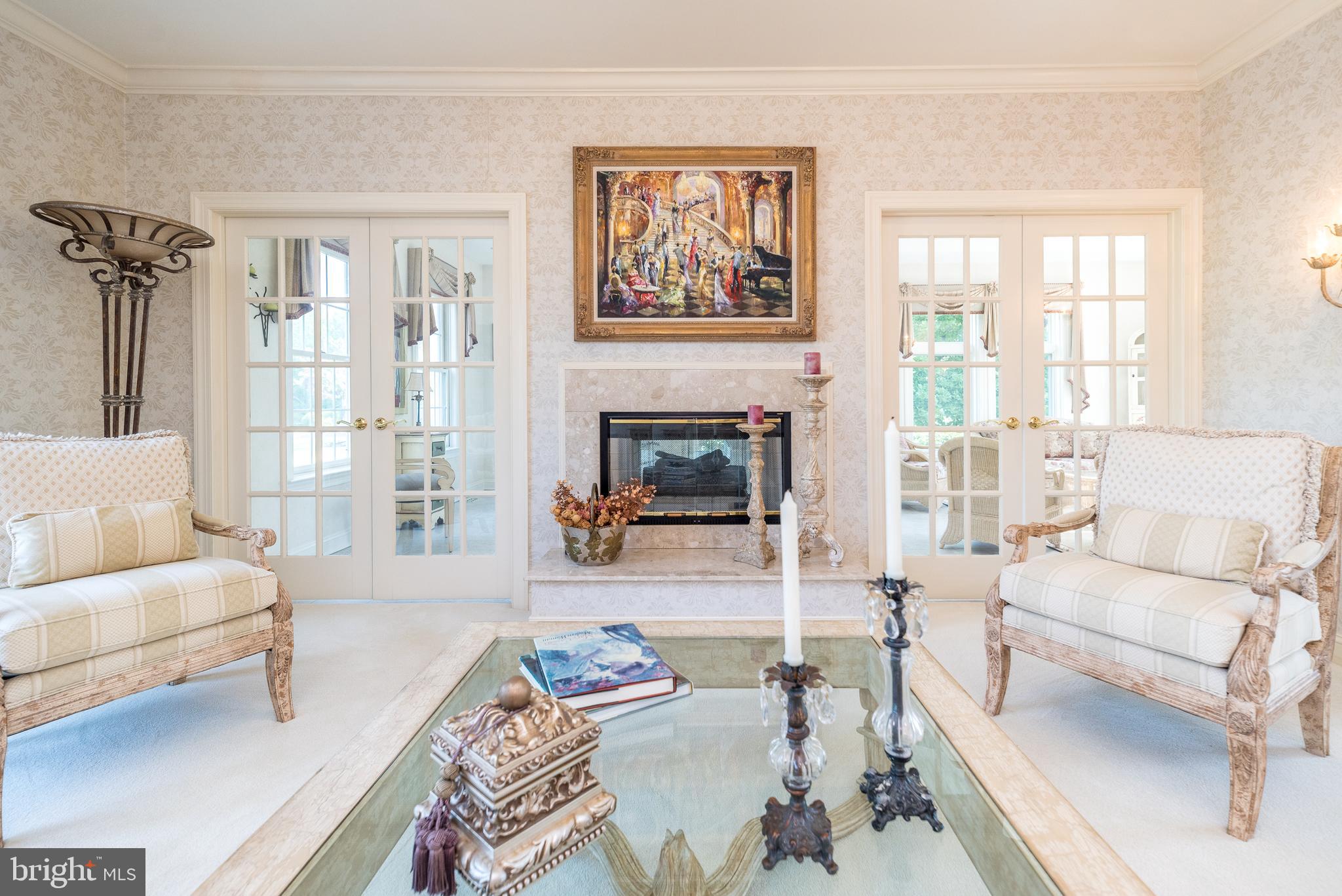 HOLLAND RIDGE - Residential