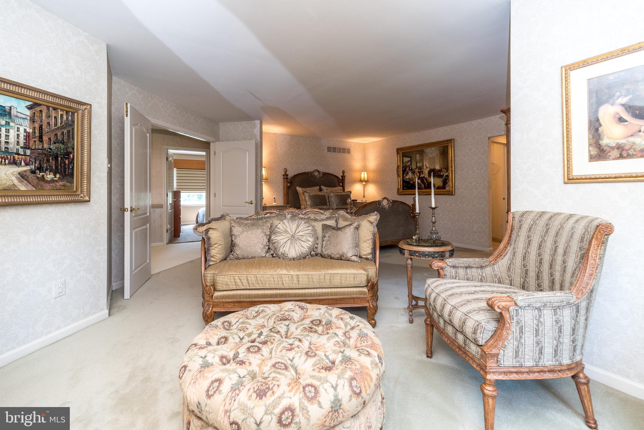 HOLLAND RIDGE - Residential