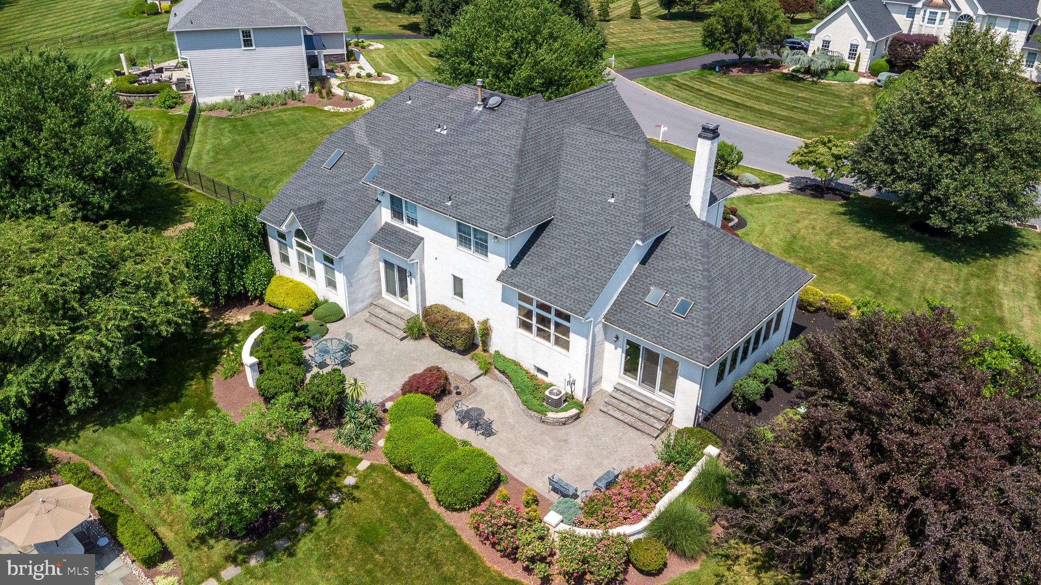 HOLLAND RIDGE - Residential