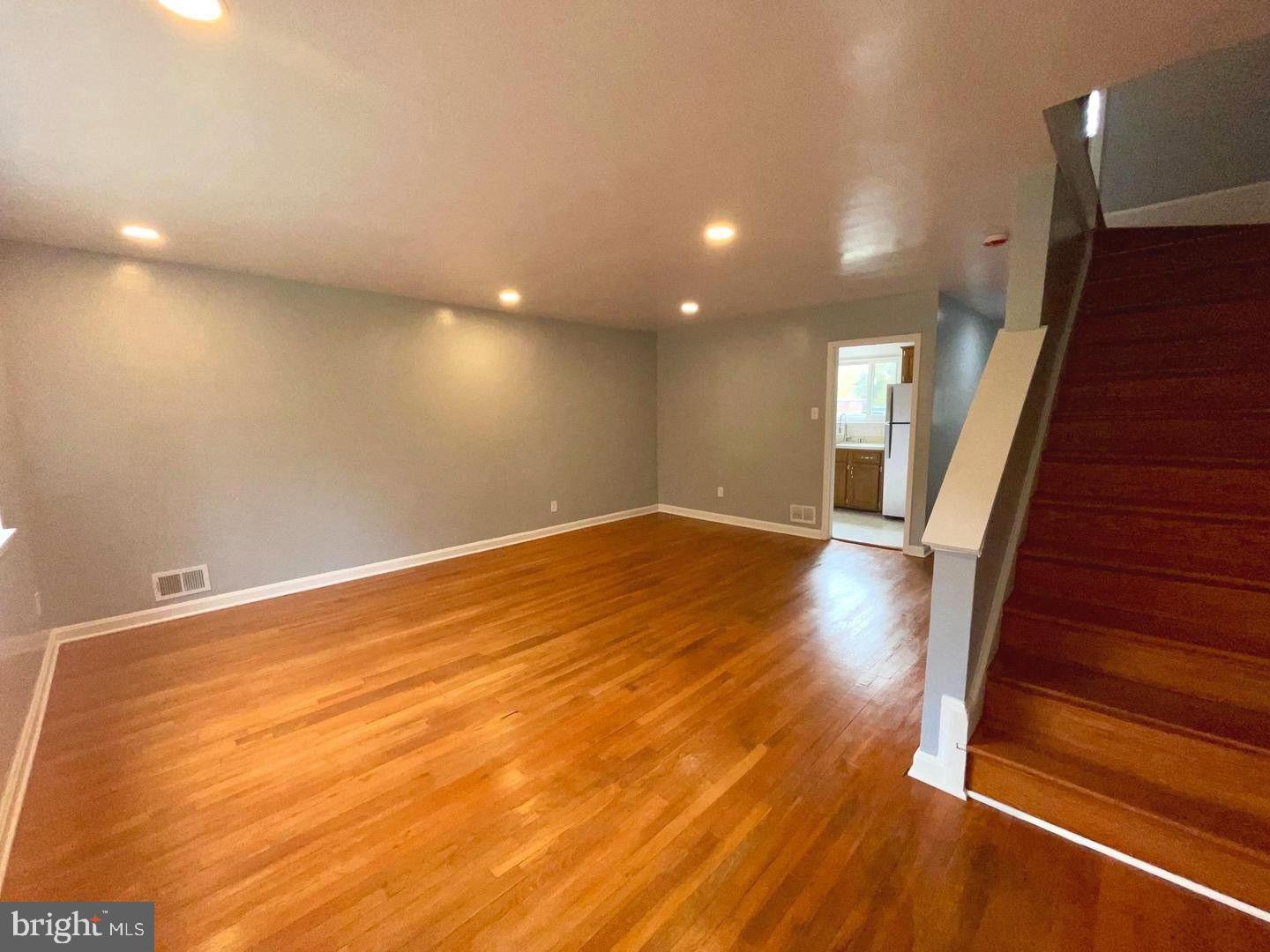 GLASSMANOR - Residential