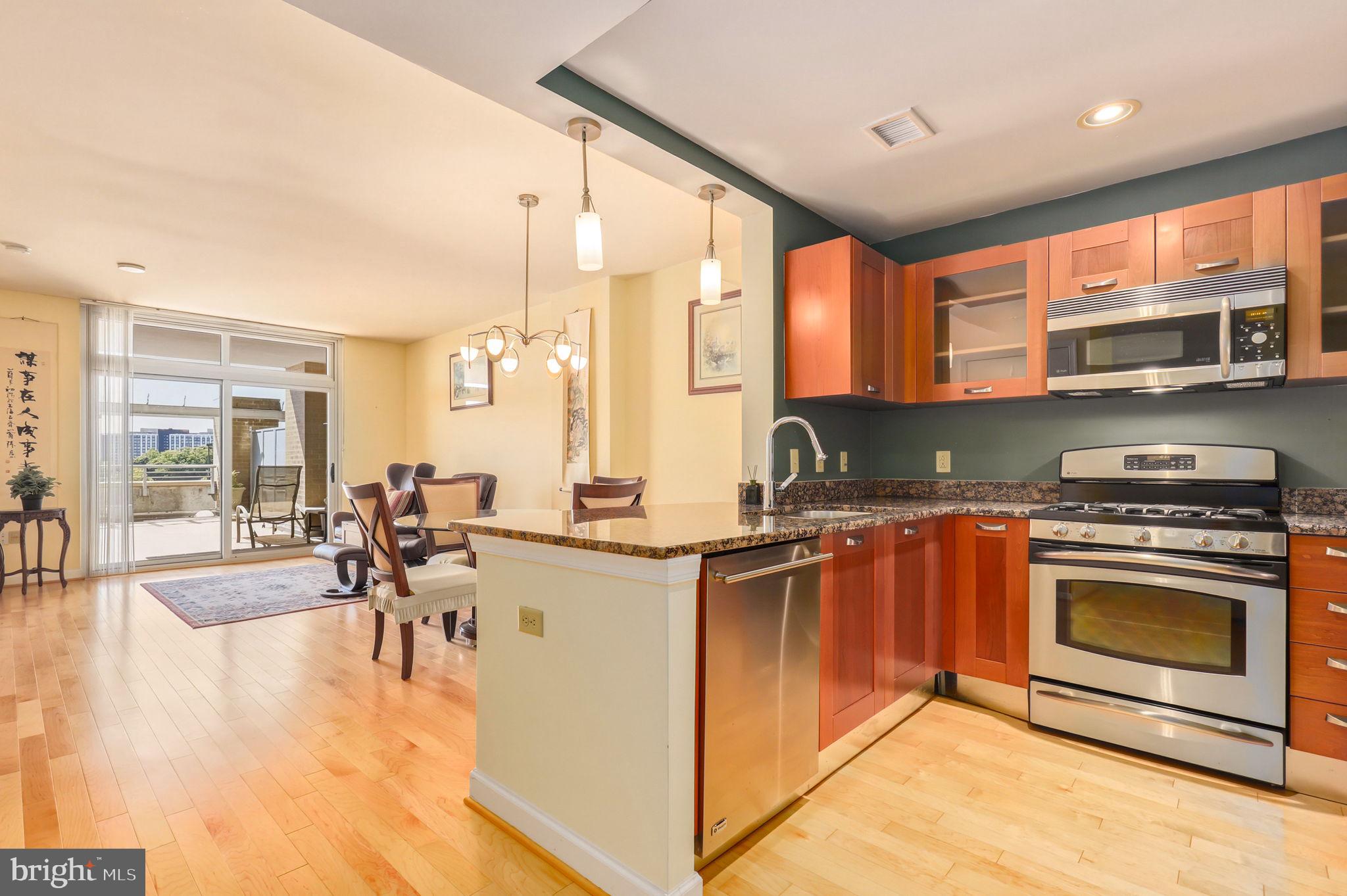 MIDTOWN BETHESDA NORTH - Residential
