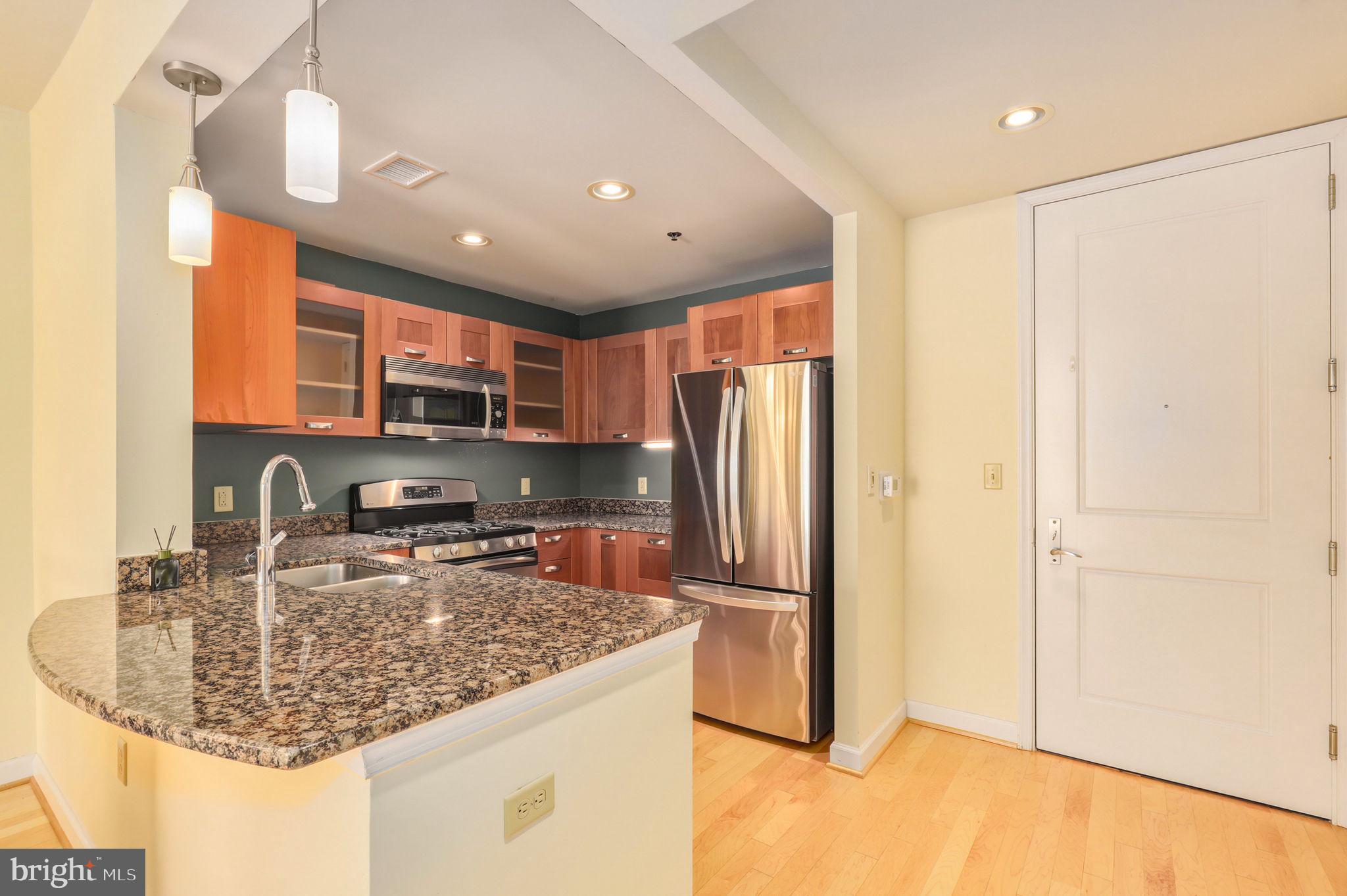 MIDTOWN BETHESDA NORTH - Residential