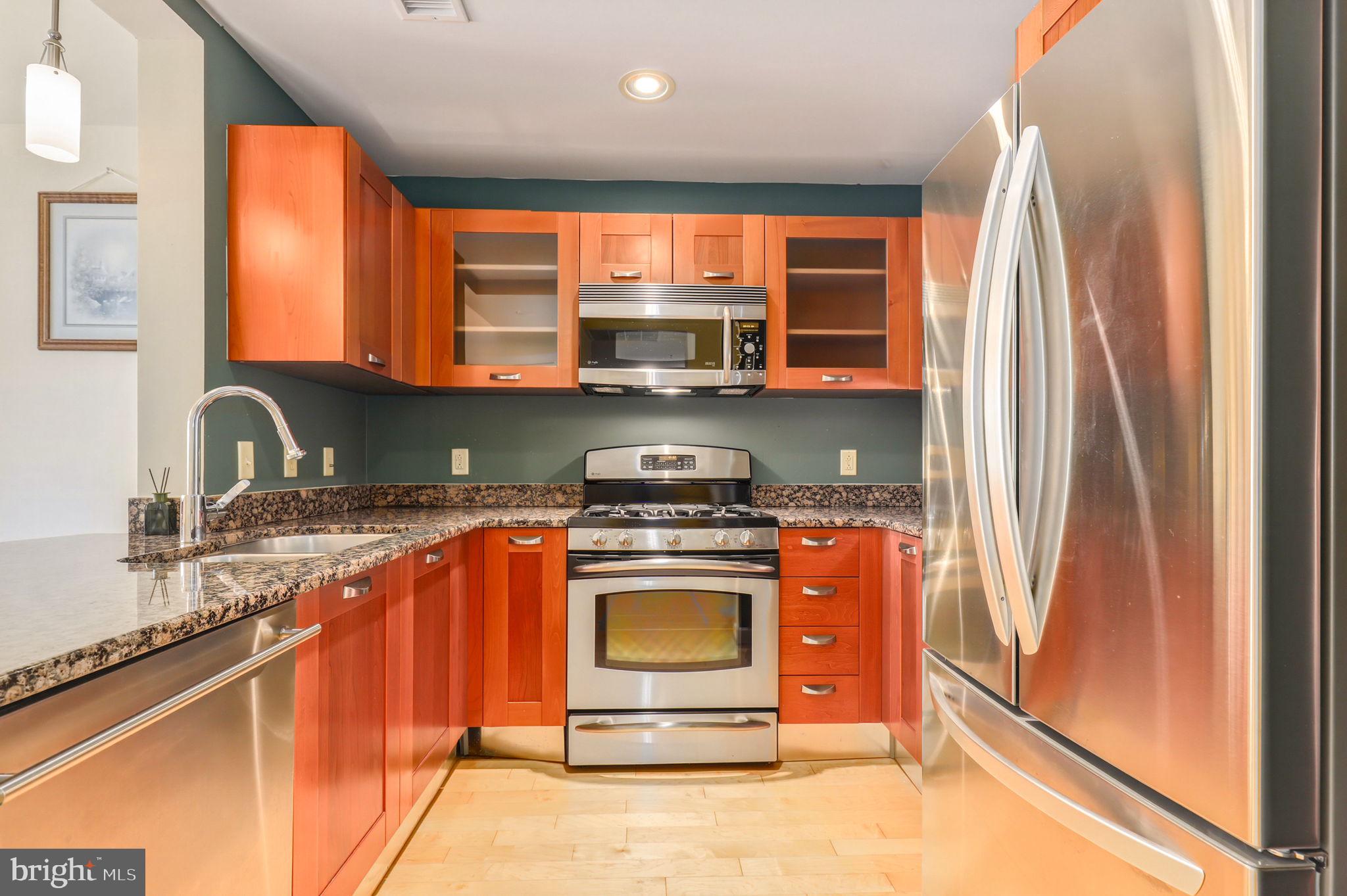 MIDTOWN BETHESDA NORTH - Residential