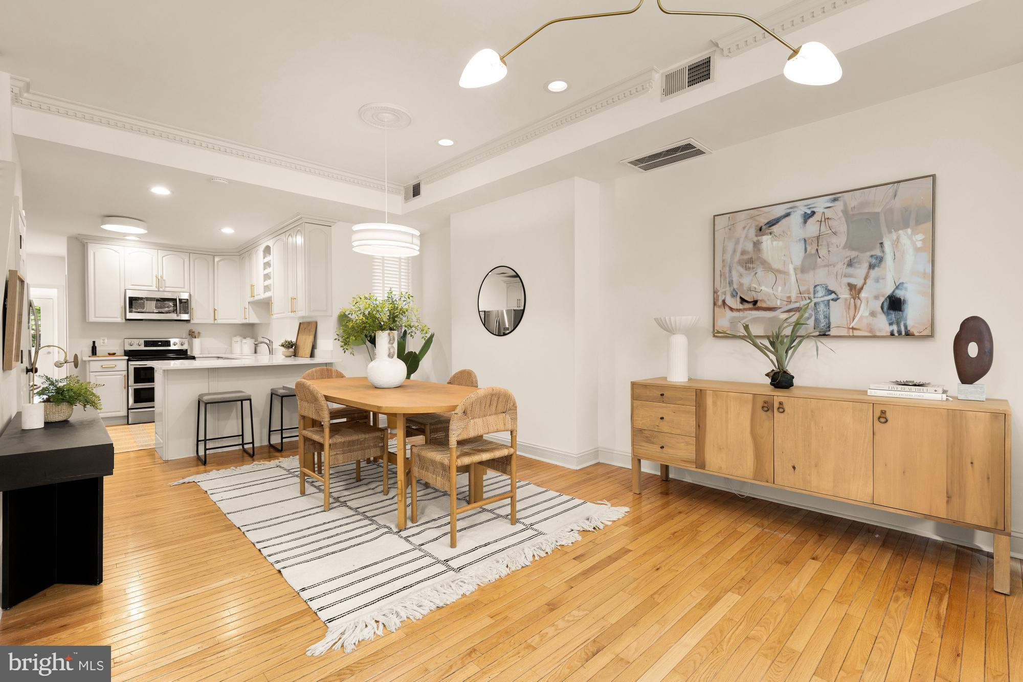 CAPITOL HILL - Residential