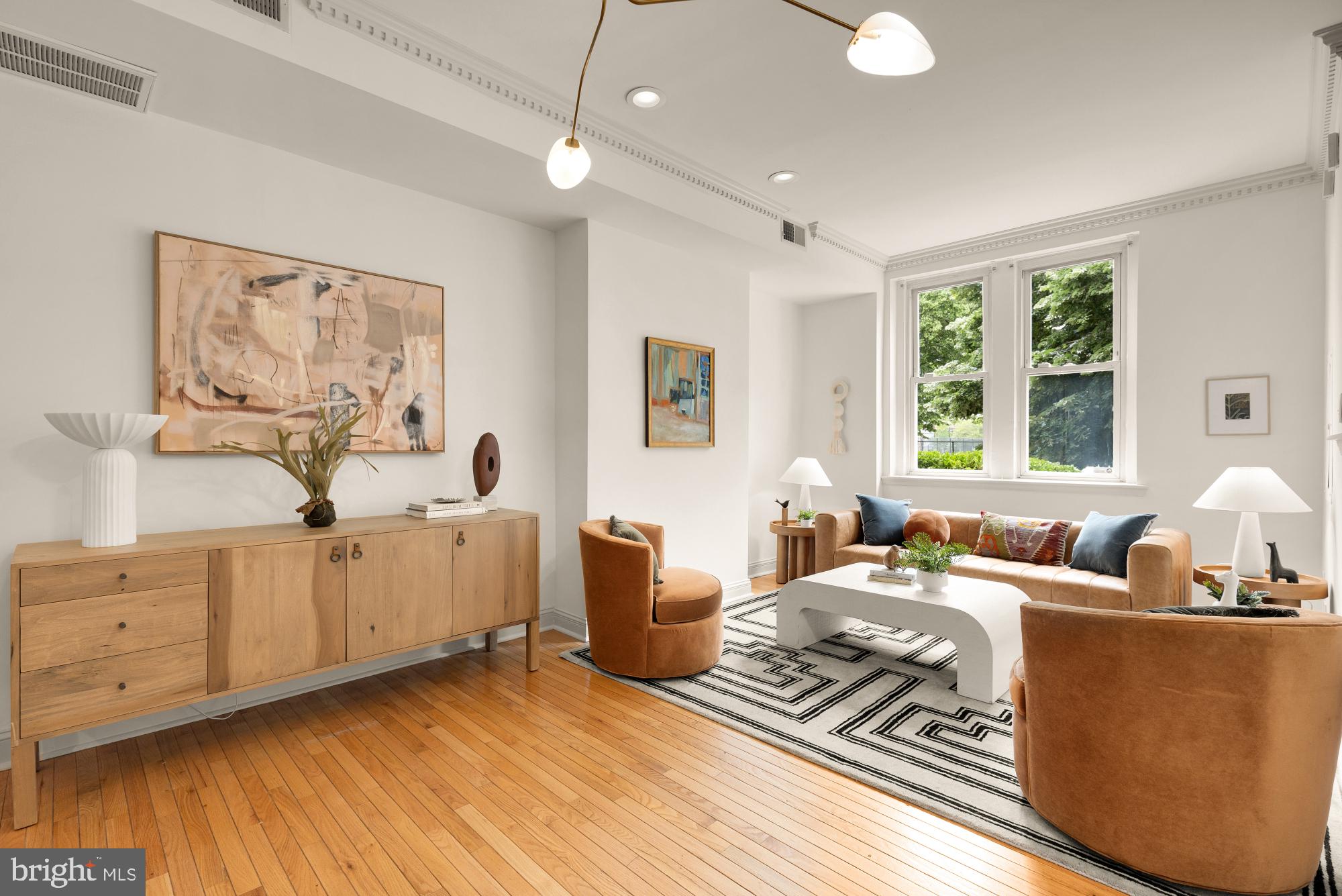 CAPITOL HILL - Residential