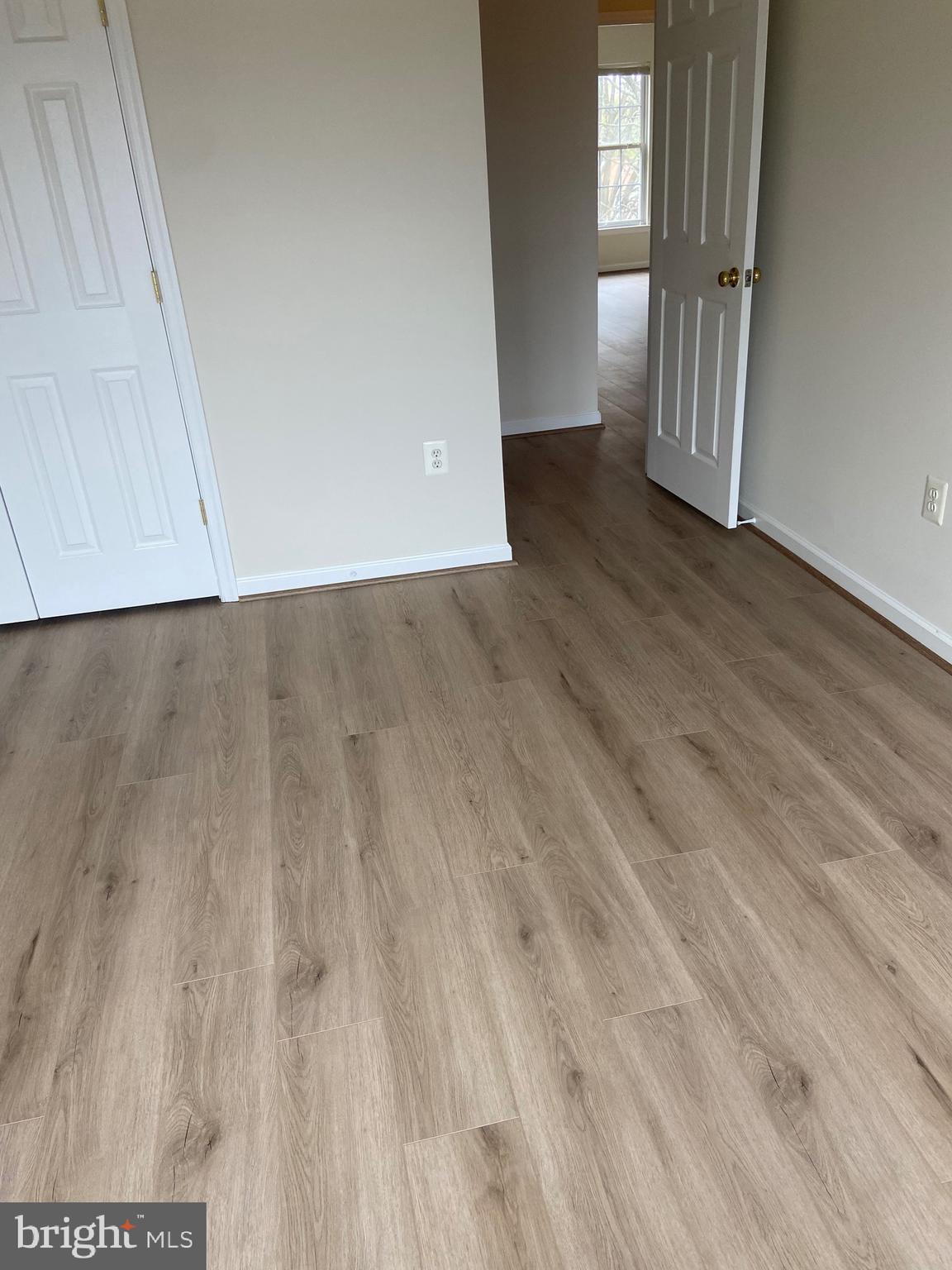 POTTERS GLEN - Residential Lease