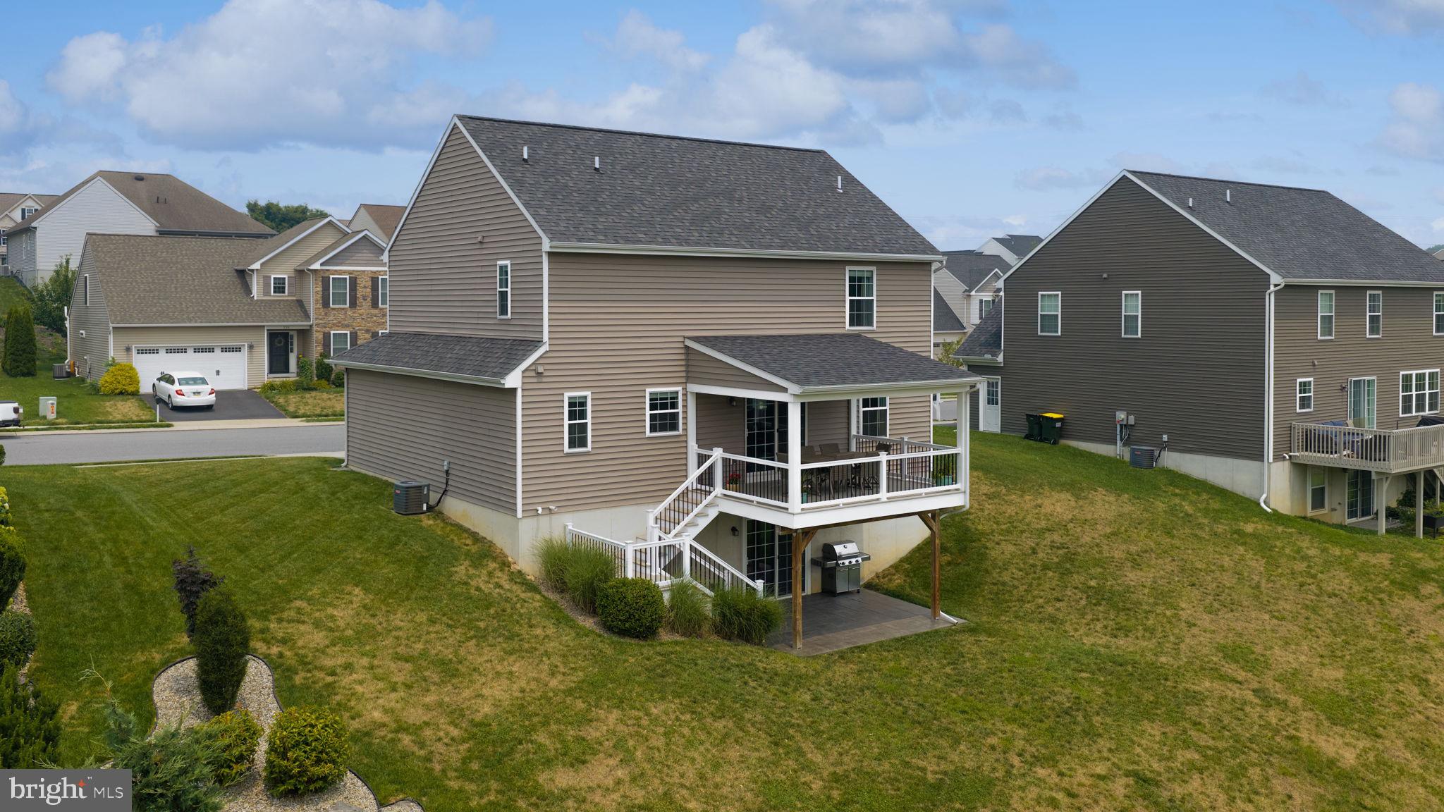 CEDAR HOLLOW - Residential