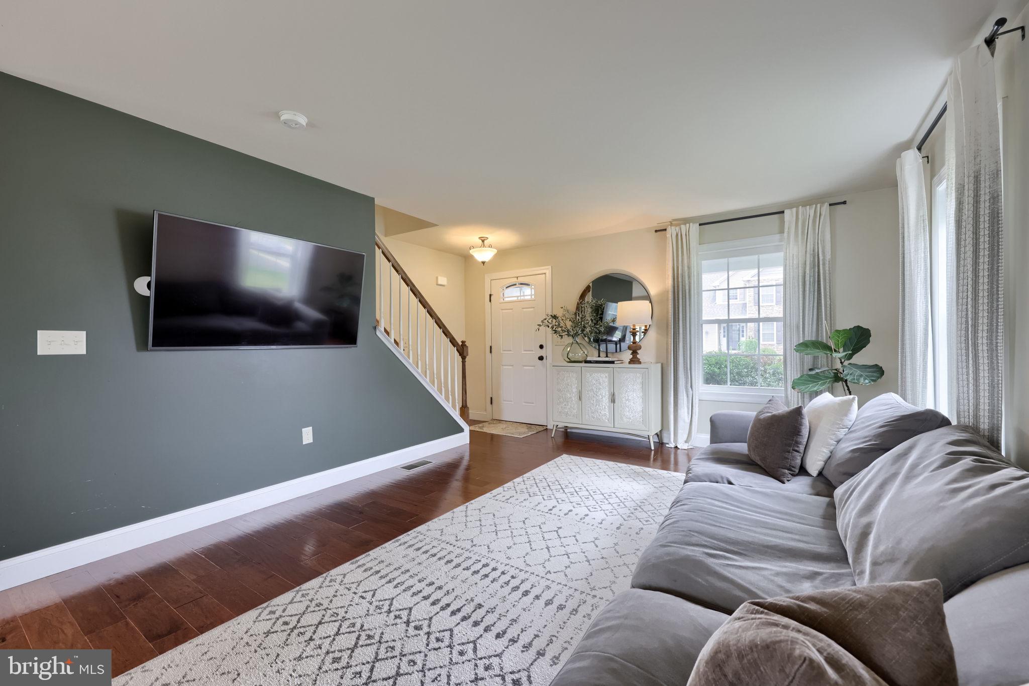 CEDAR HOLLOW - Residential