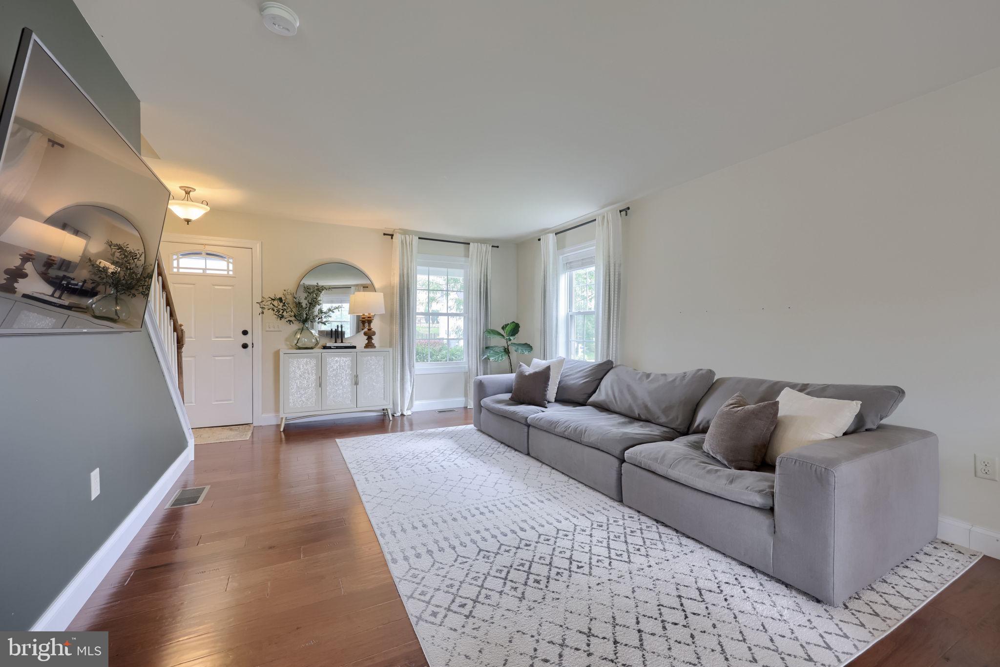 CEDAR HOLLOW - Residential