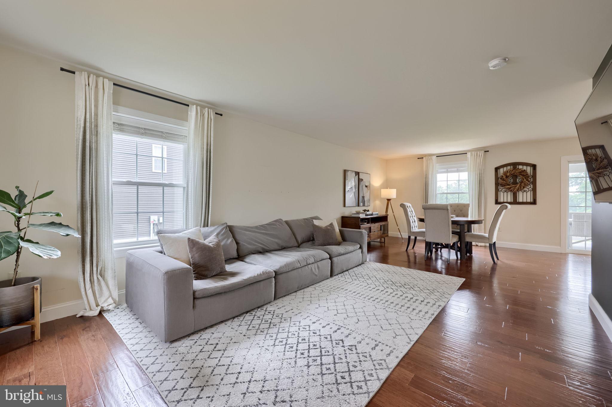 CEDAR HOLLOW - Residential