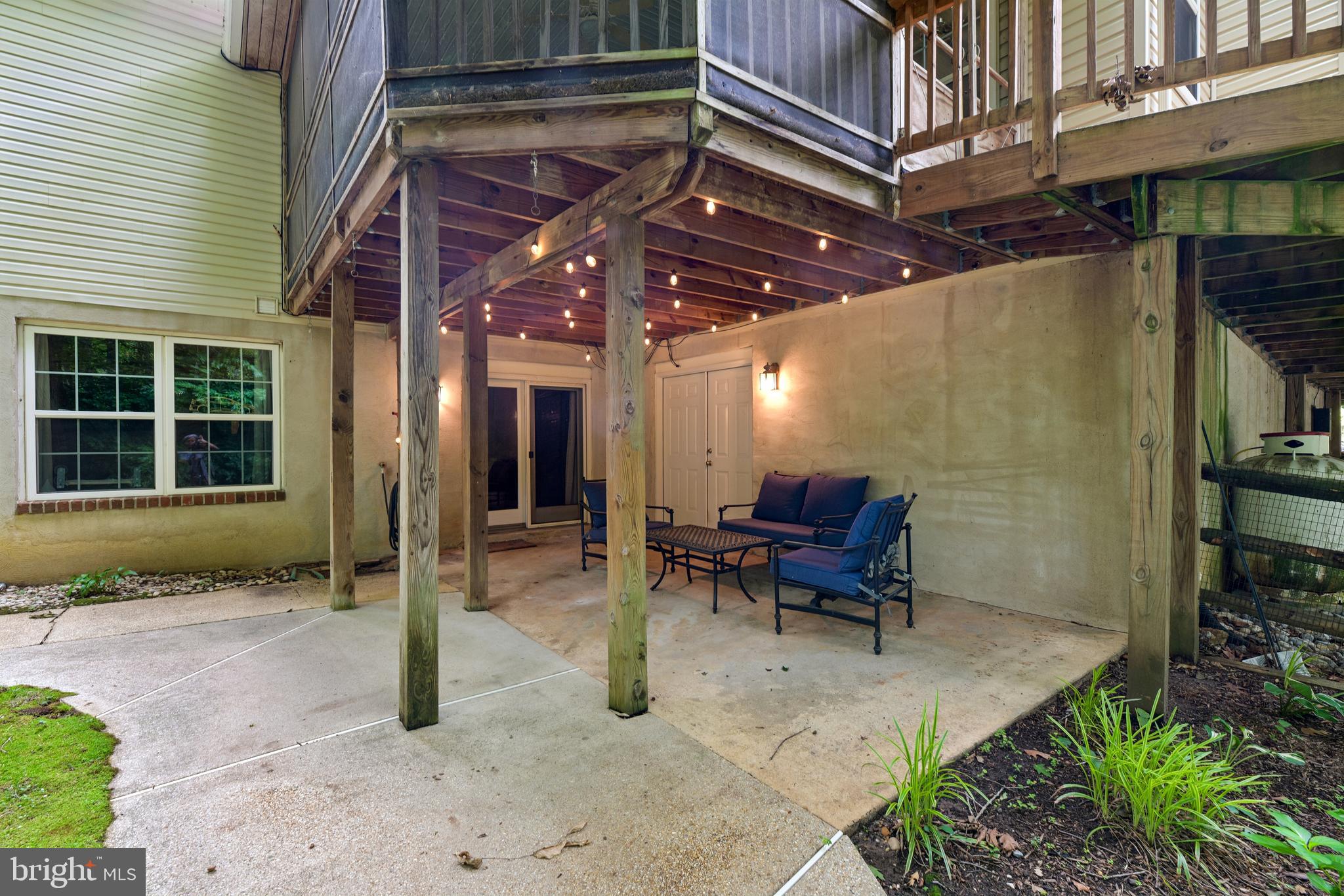 TALL OAKS - Residential