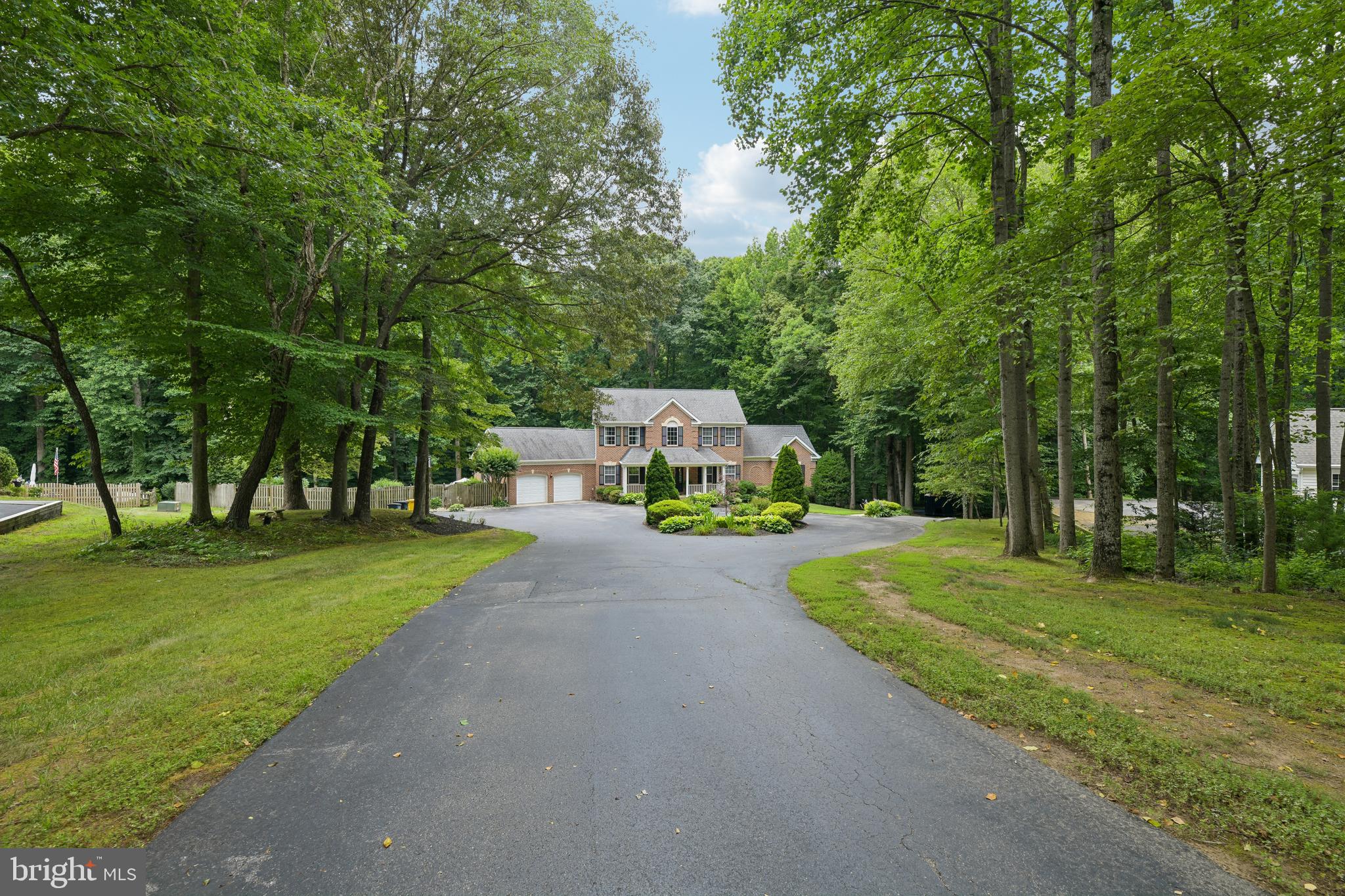 TALL OAKS - Residential