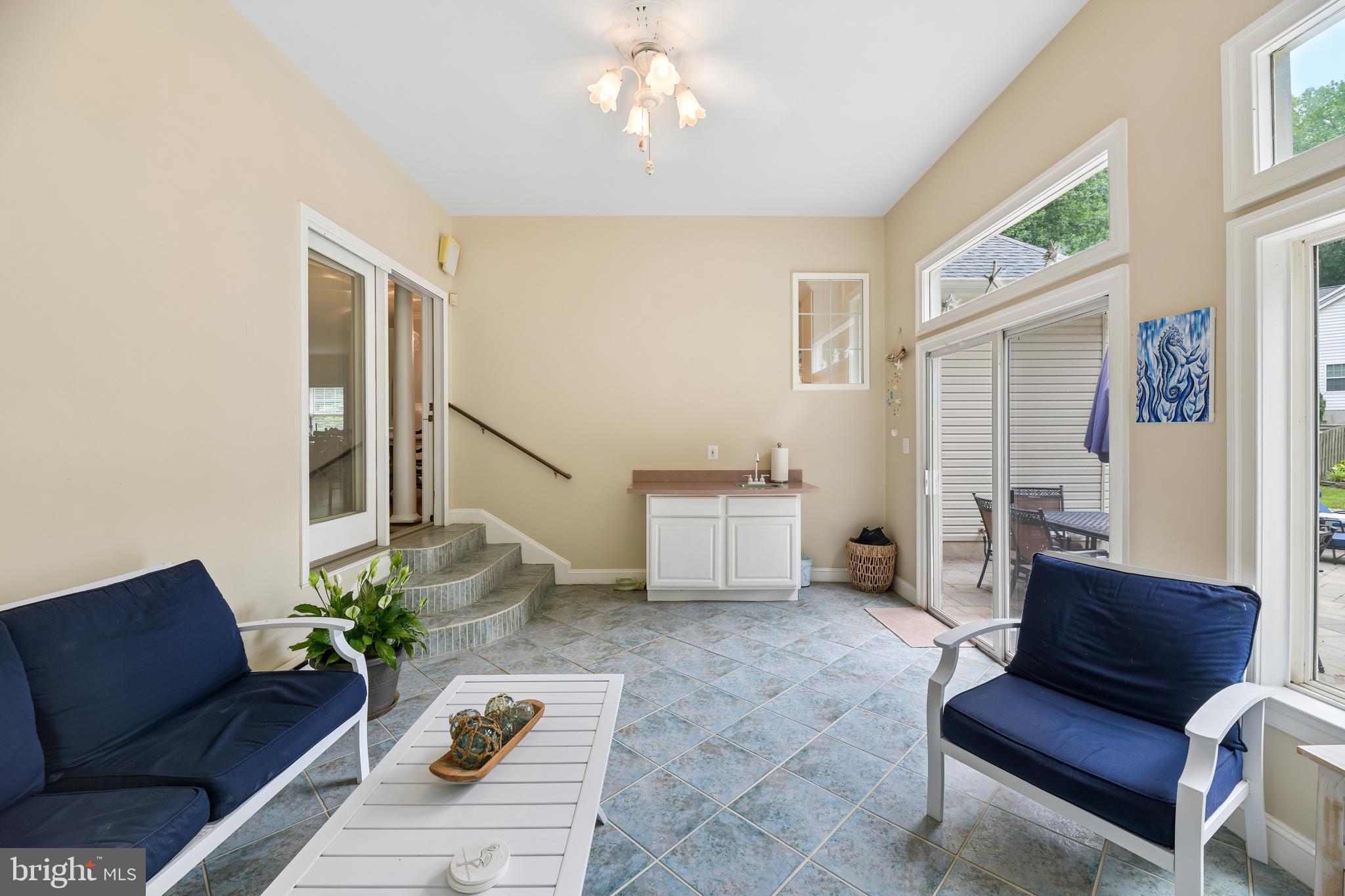 TALL OAKS - Residential