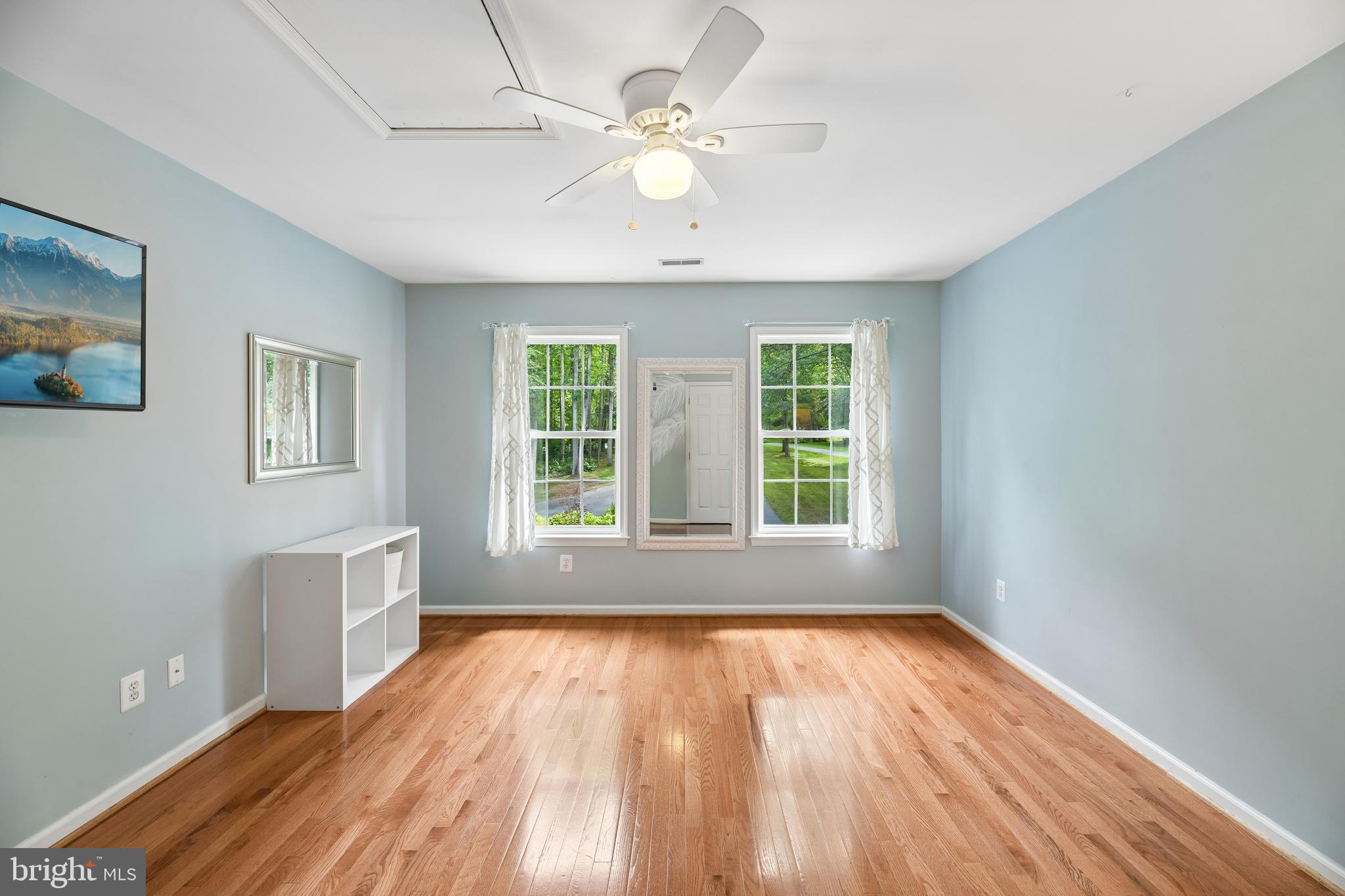 TALL OAKS - Residential