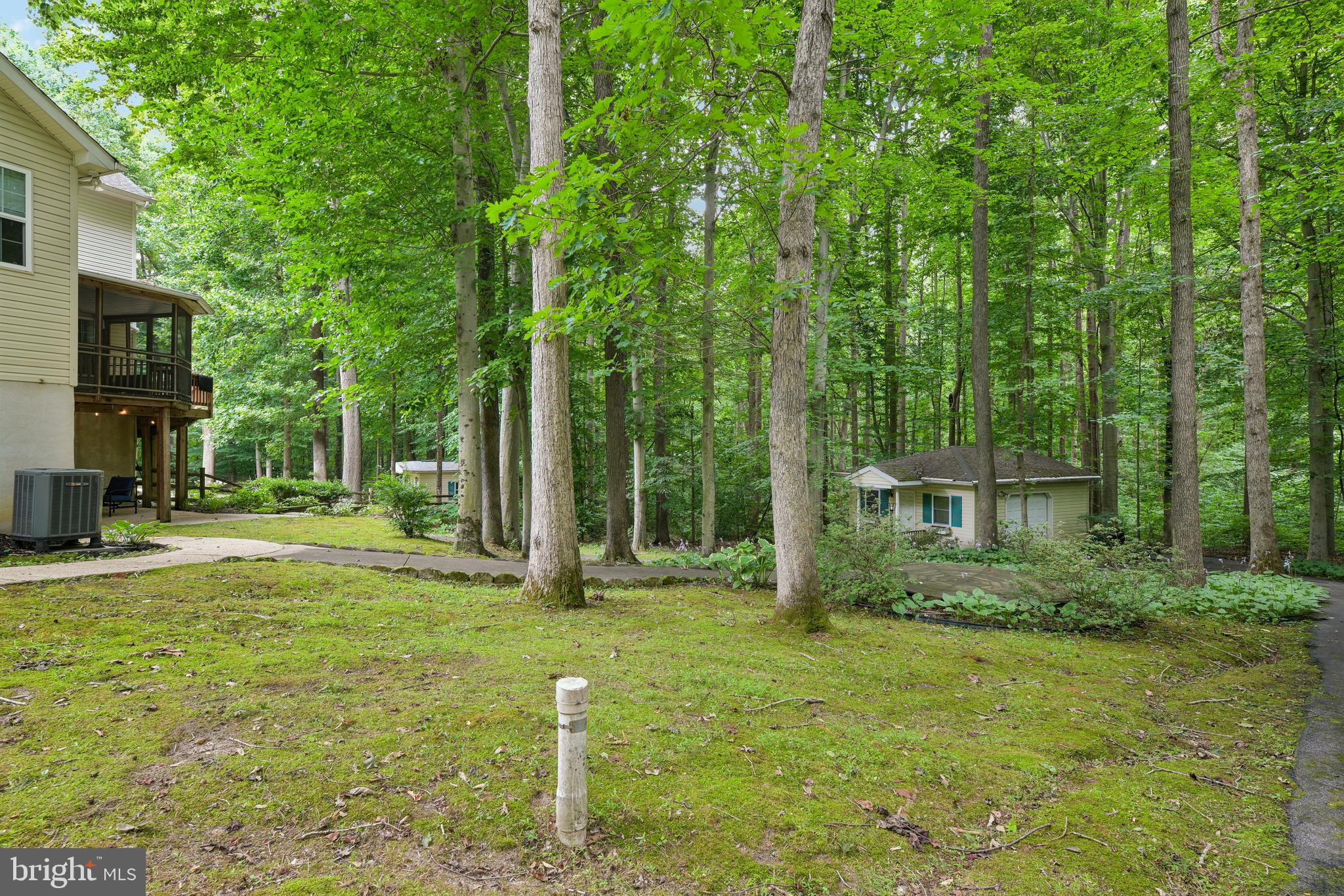 TALL OAKS - Residential
