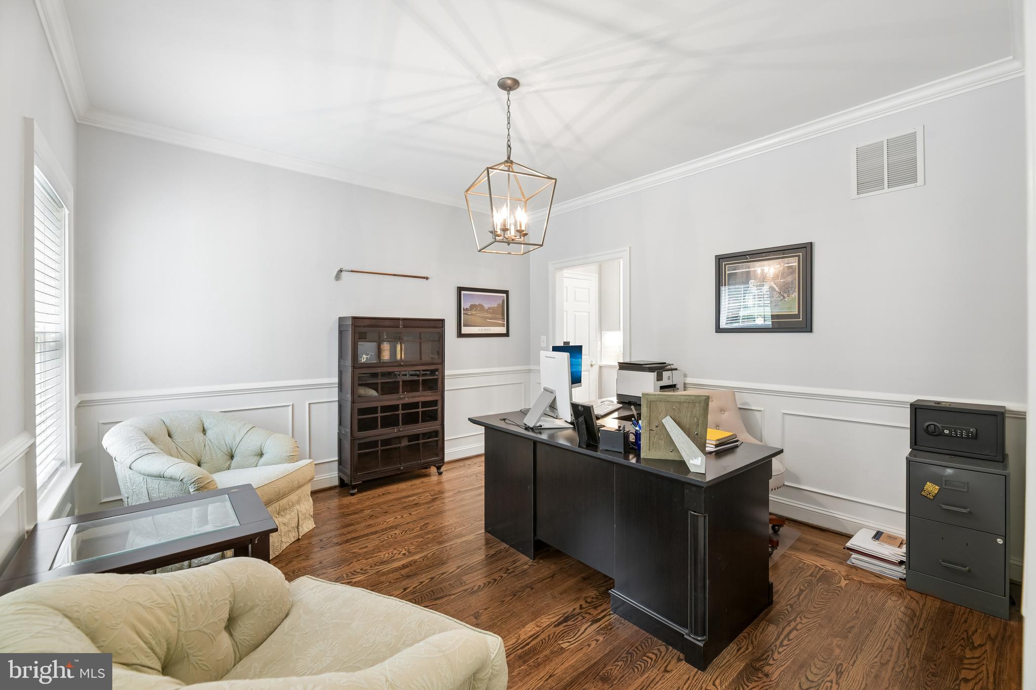 TALL OAKS - Residential