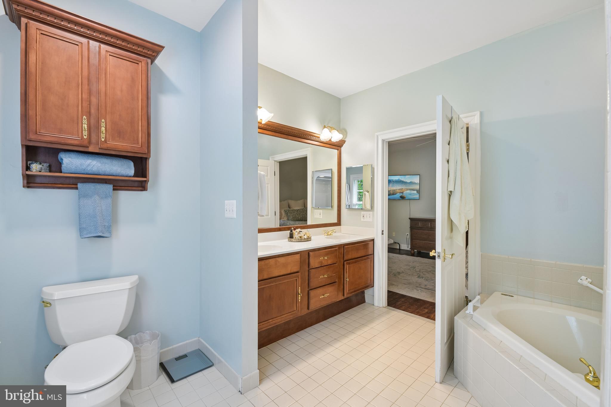 TALL OAKS - Residential