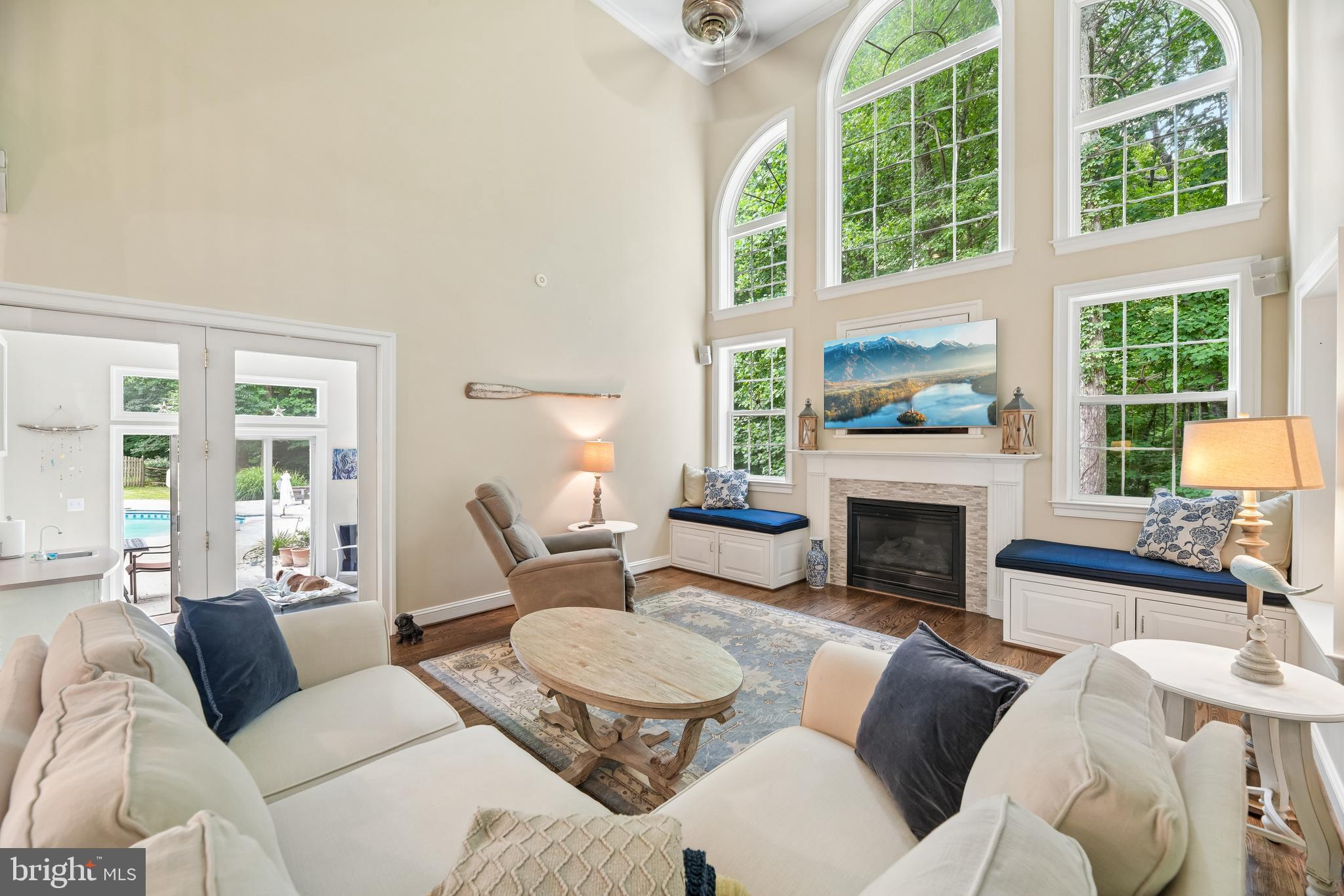 TALL OAKS - Residential