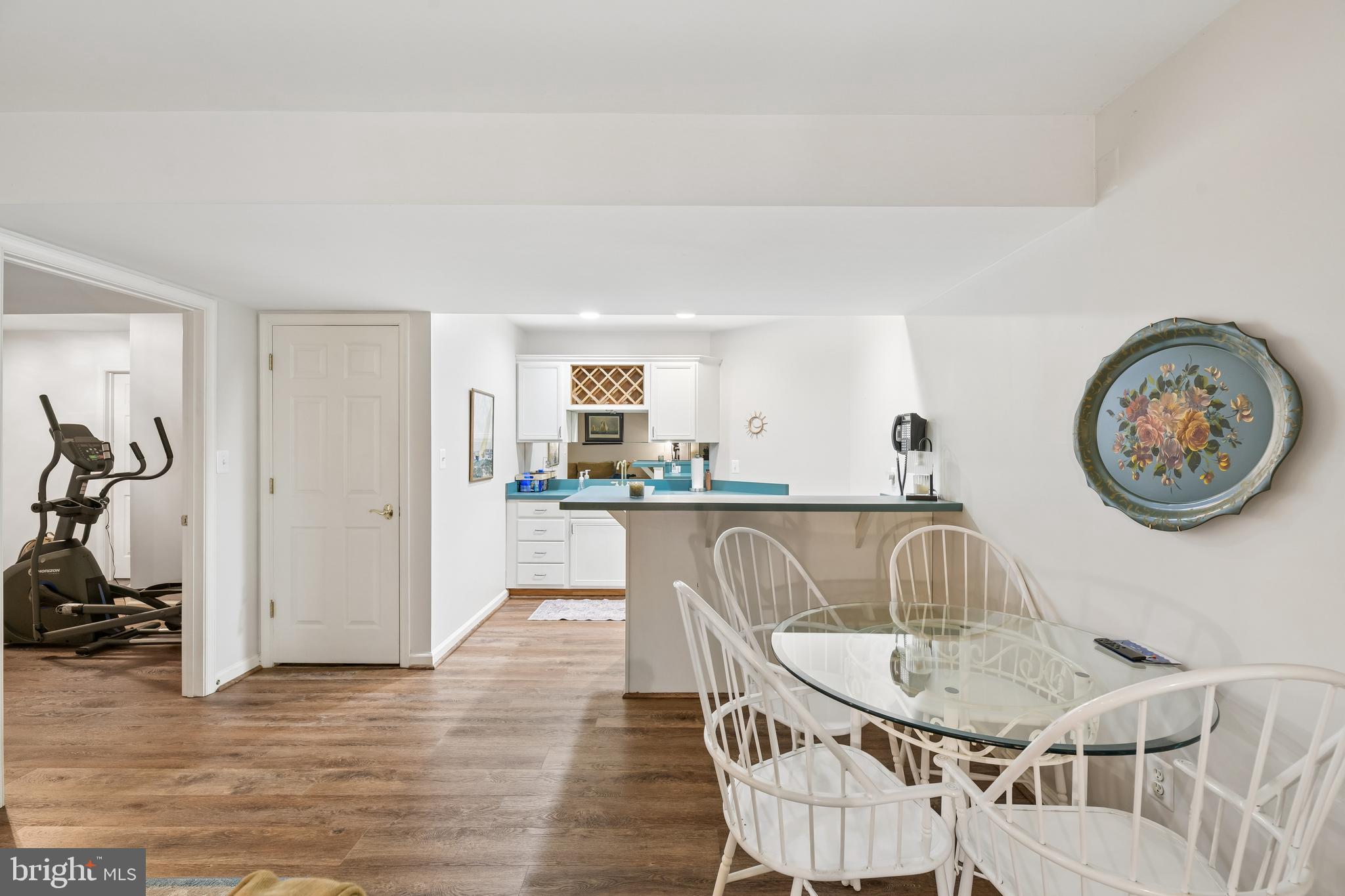 TALL OAKS - Residential
